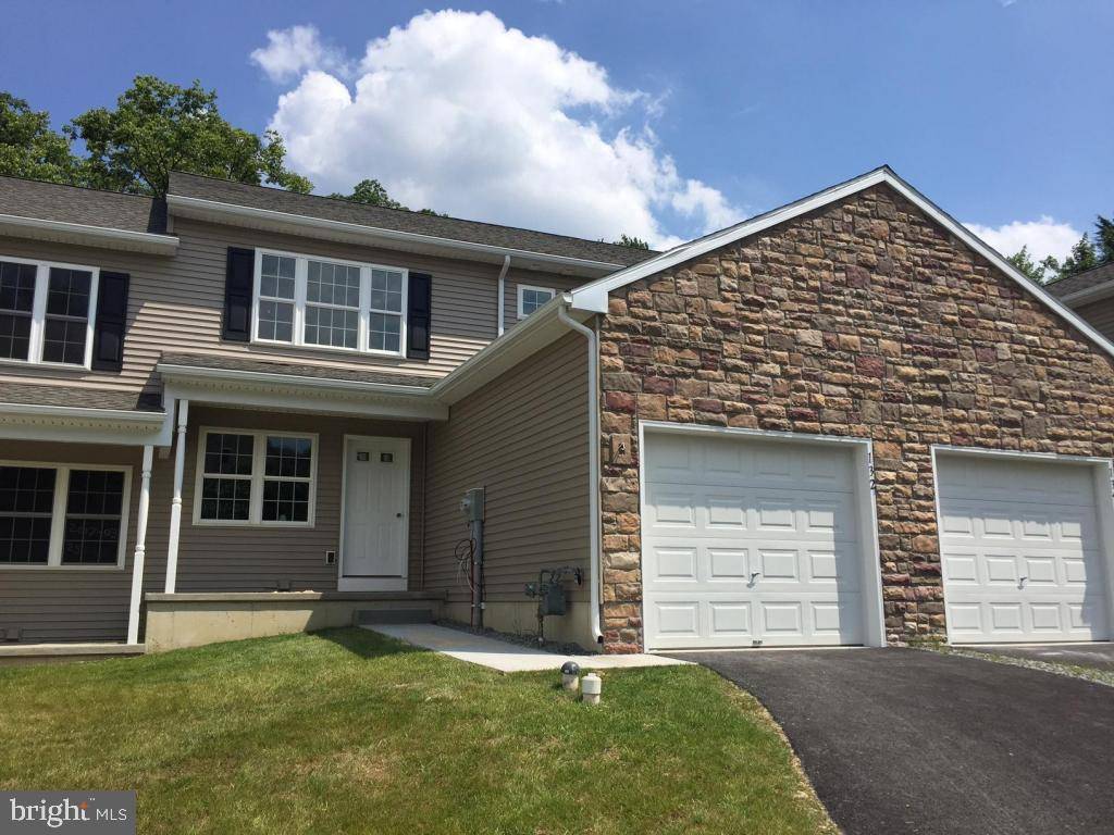 Mountville, PA 17554,132 CASCADE CT #26