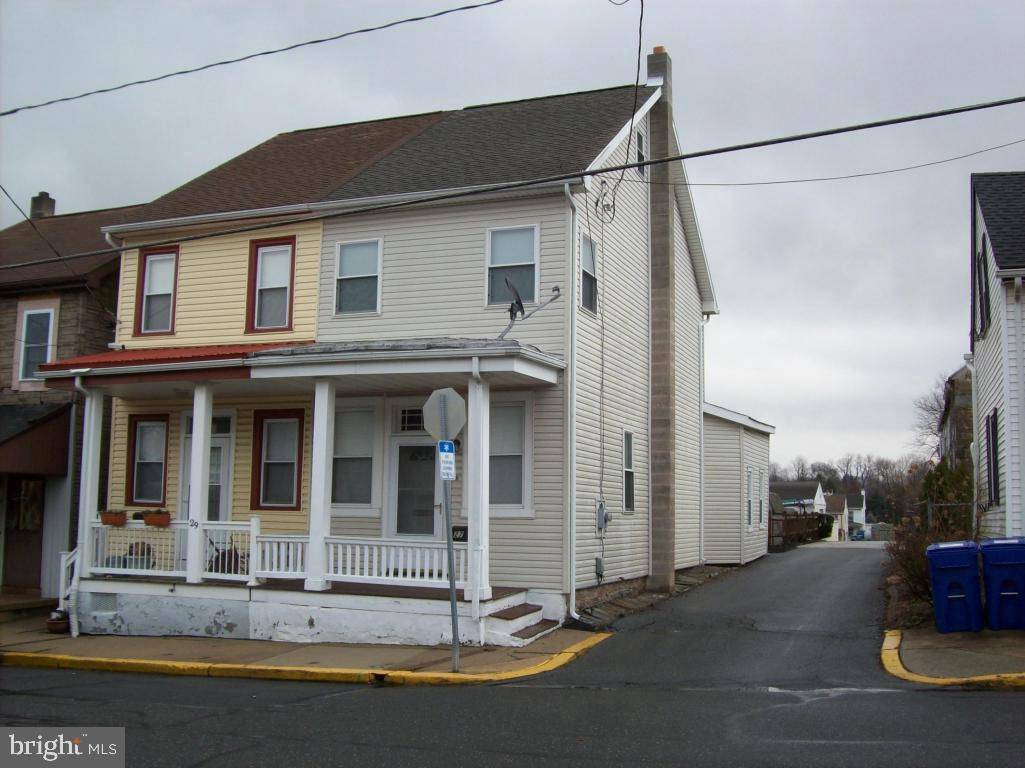 Womelsdorf, PA 19567,27 N 2ND ST