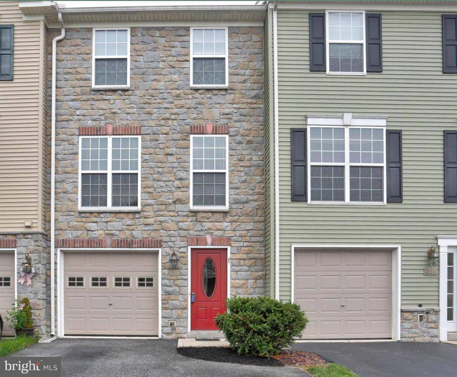 Marietta, PA 17547,296 RED CEDAR LN