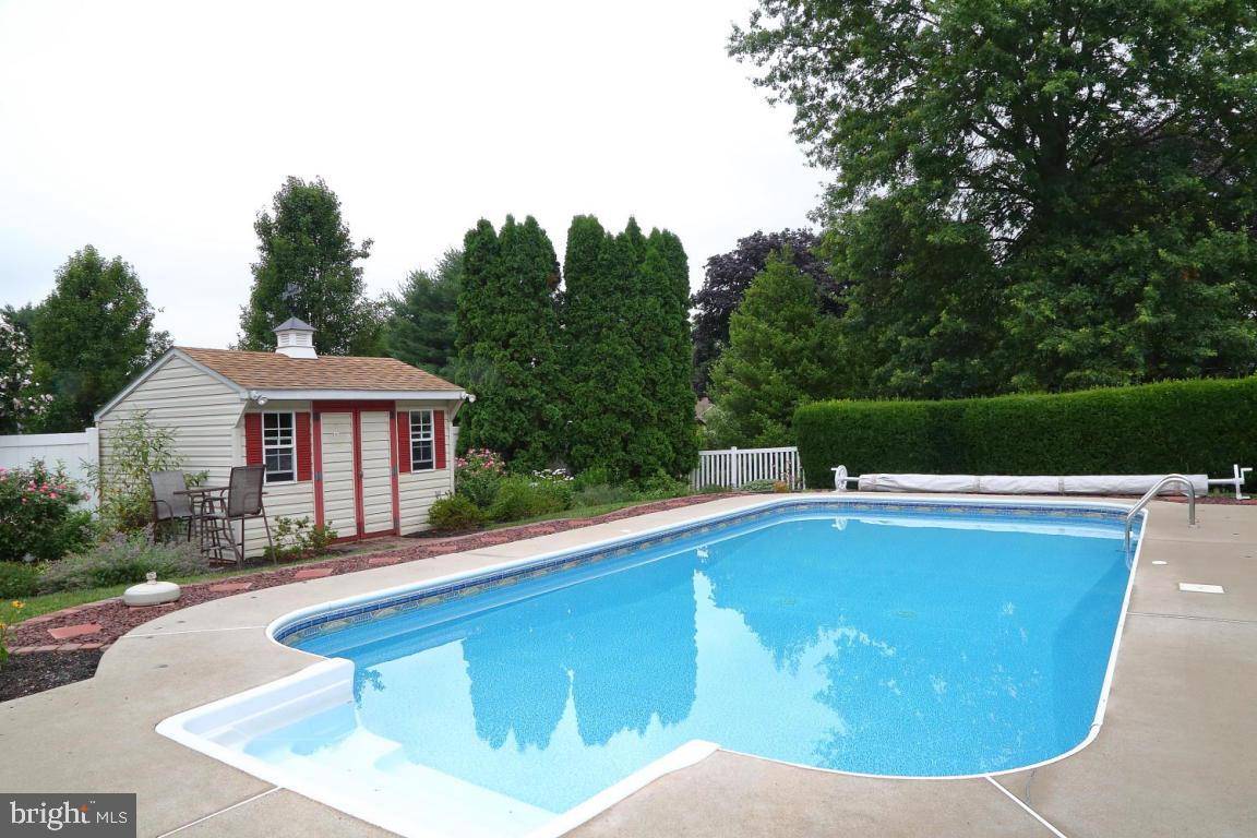 Lancaster, PA 17602,224 LANDIS DR