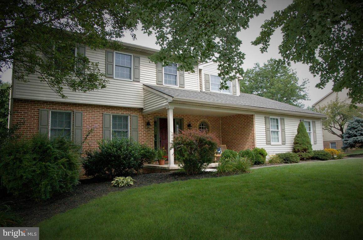 Leola, PA 17540,121 JOY AVE