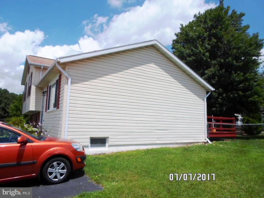 Hanover, PA 17331,120 GARDENIA DR