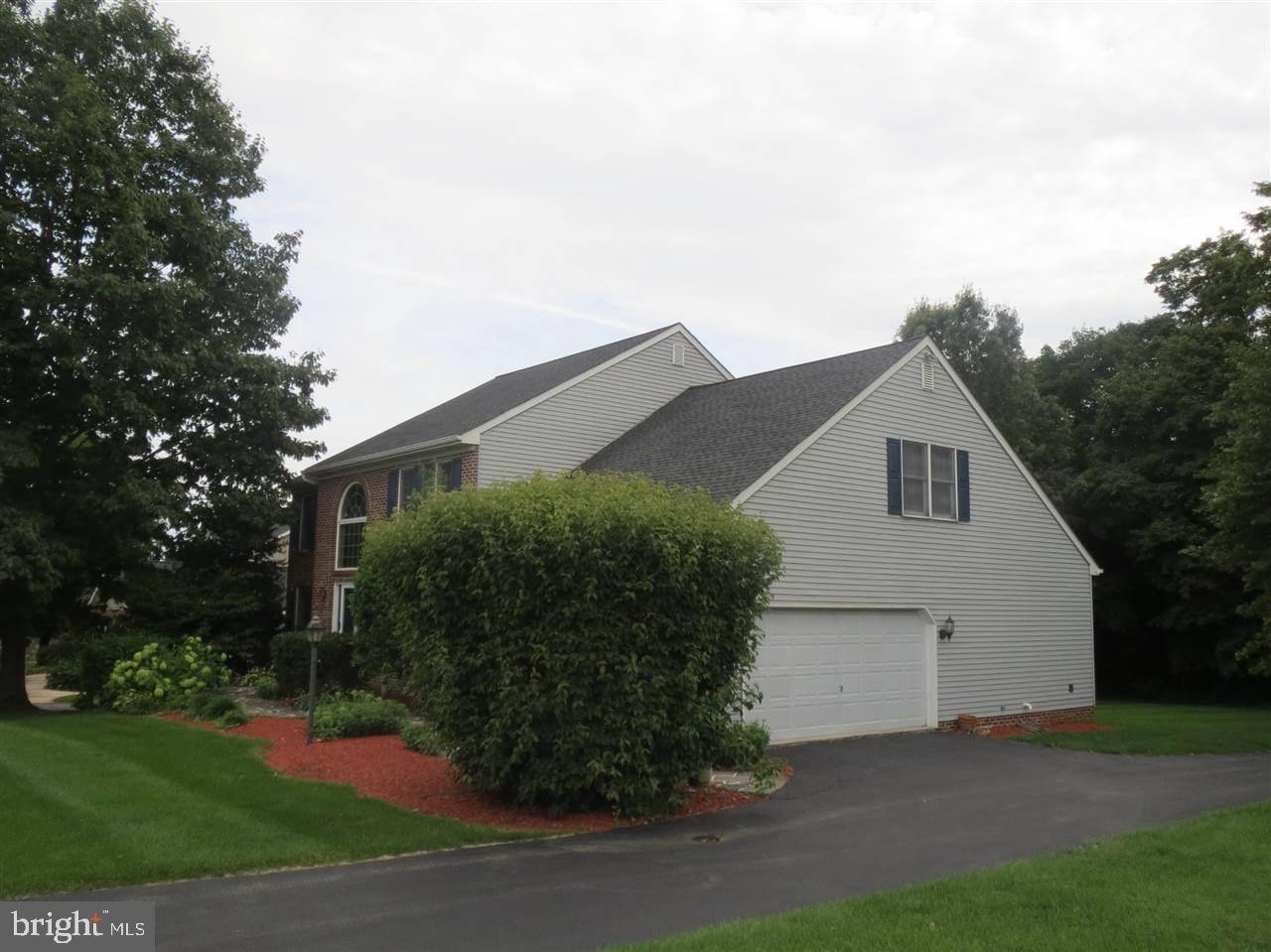 New Freedom, PA 17349,19 COUNTRY MANOR LN