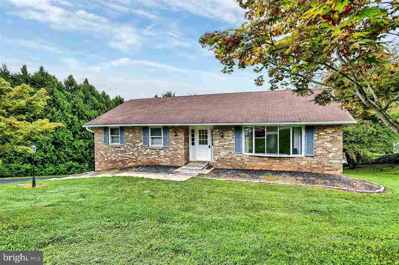 Jacobus, PA 17407,25 HILLSIDE DR