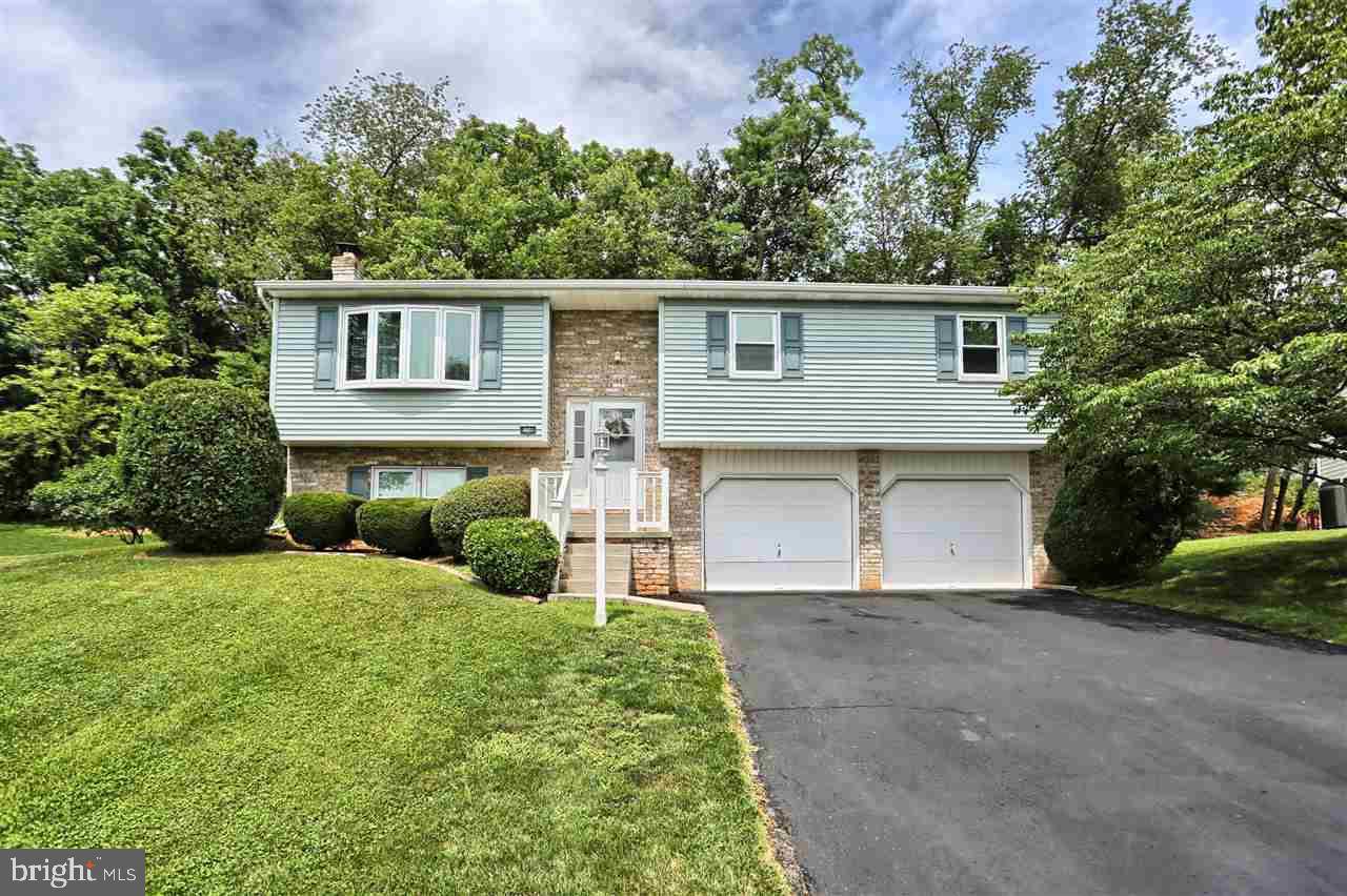 Mechanicsburg, PA 17055,128 SHOLLY DR