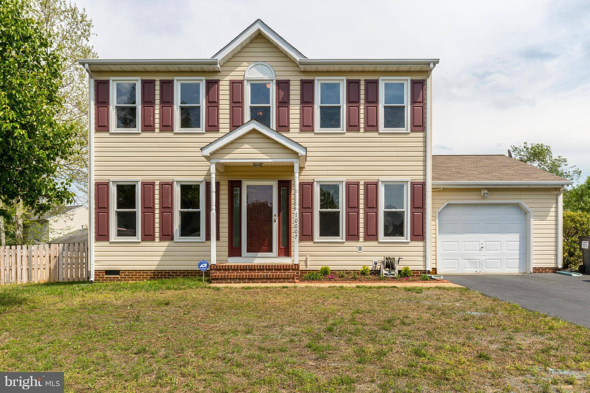 Fredericksburg, VA 22407,10007 PEPPERMILL CT