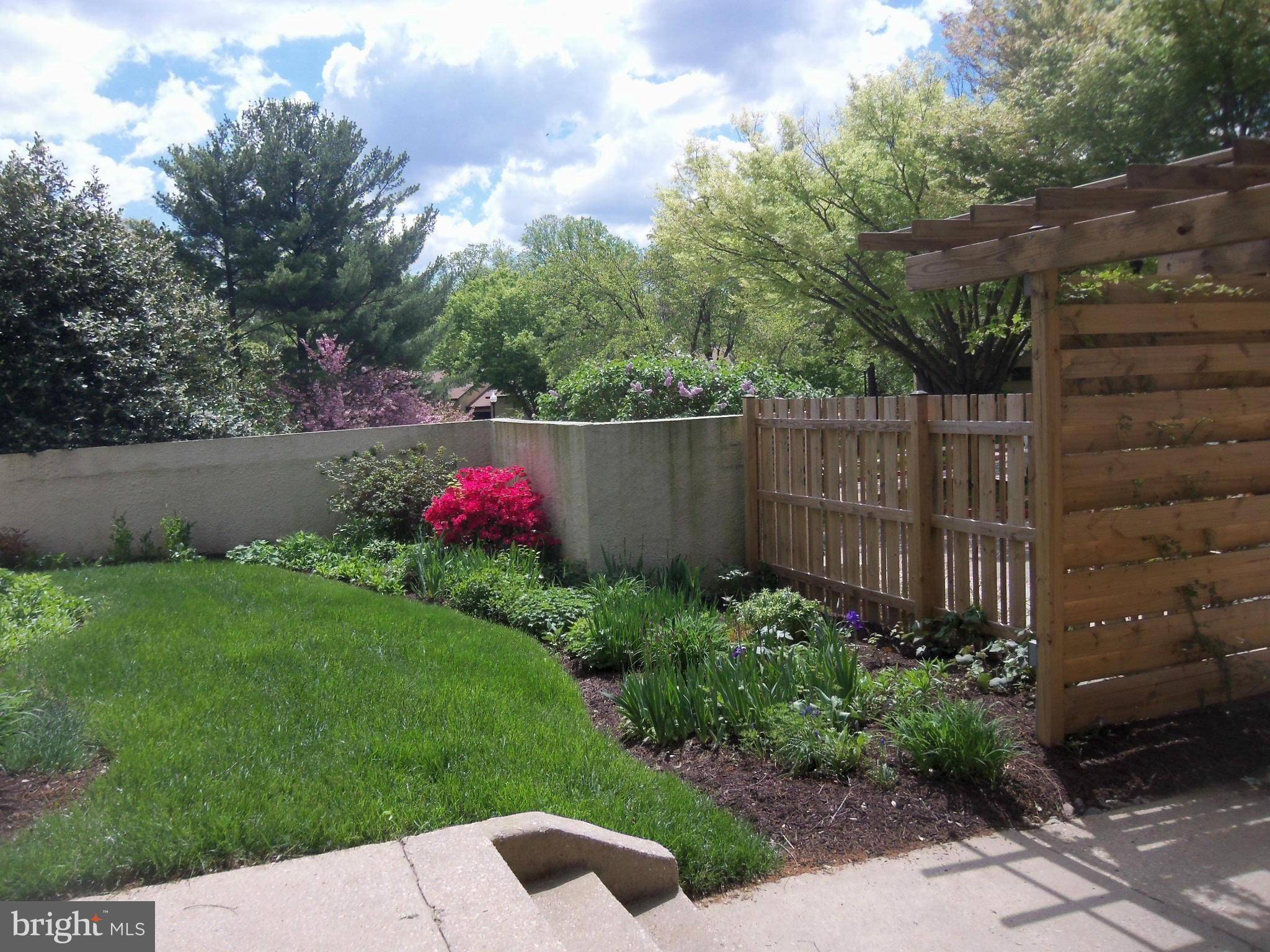Columbia, MD 21044,5679 HARPERS FARM RD #F