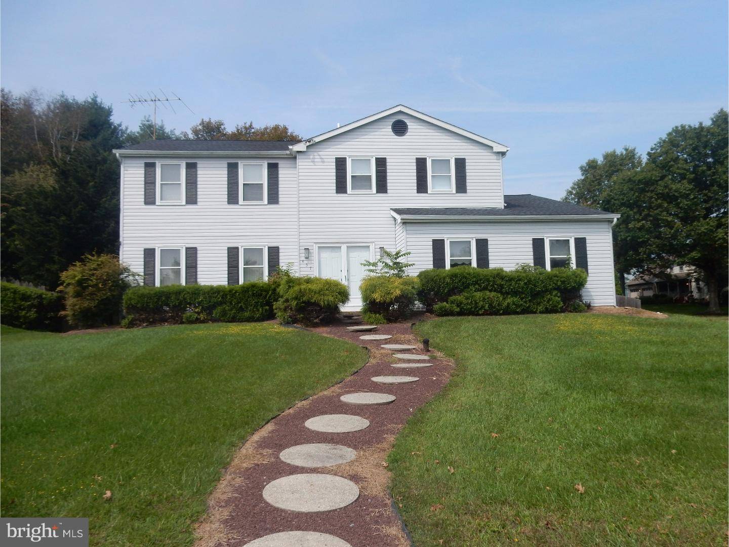 Feasterville Trevose, PA 19053,437 FOX HOLLOW DR