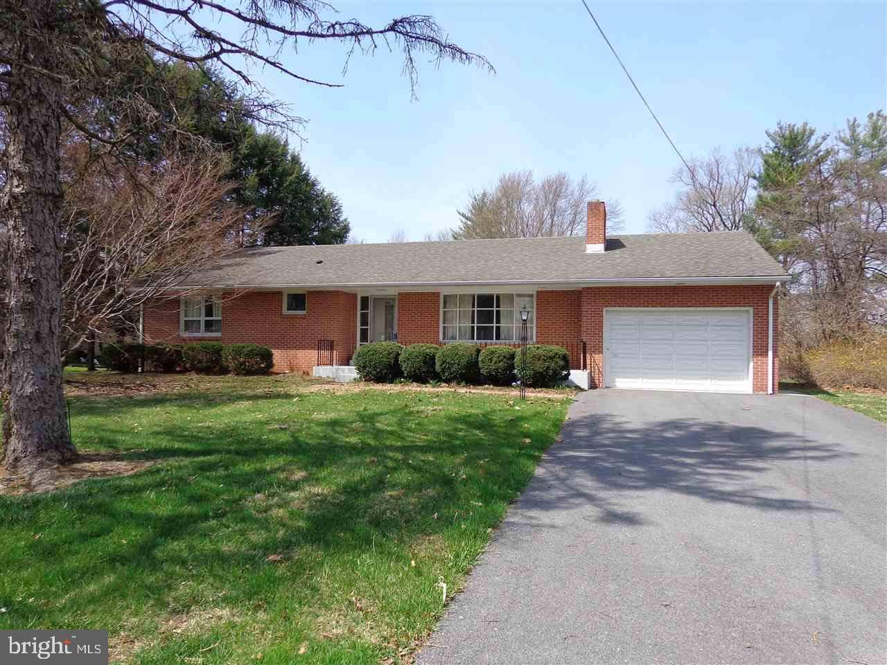 Mt Holly Springs, PA 17065,408 PINE RD