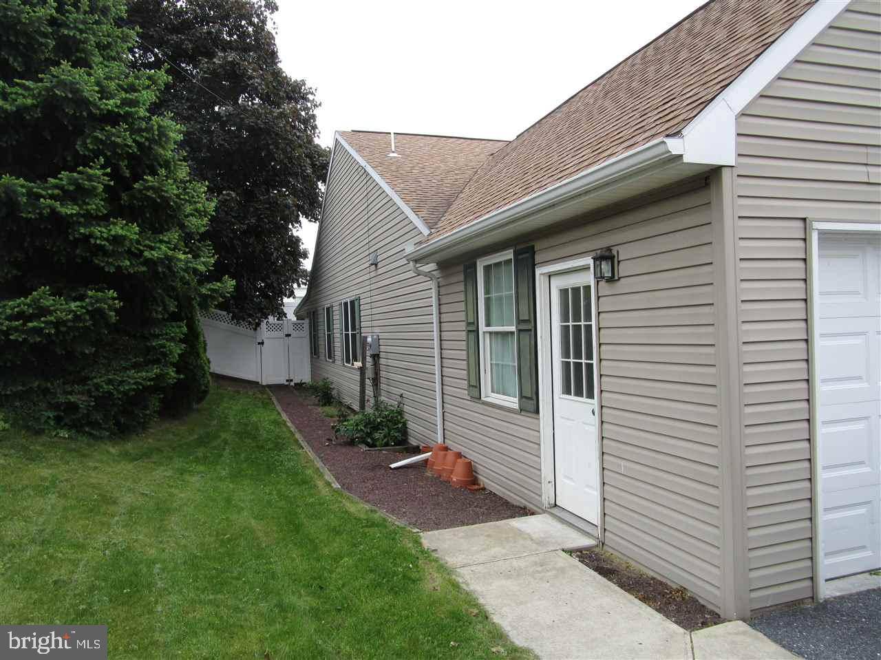 Oberlin, PA 17113,1277 2ND ST