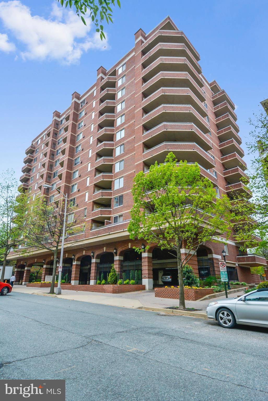 Arlington, VA 22201,1276 WAYNE ST #905