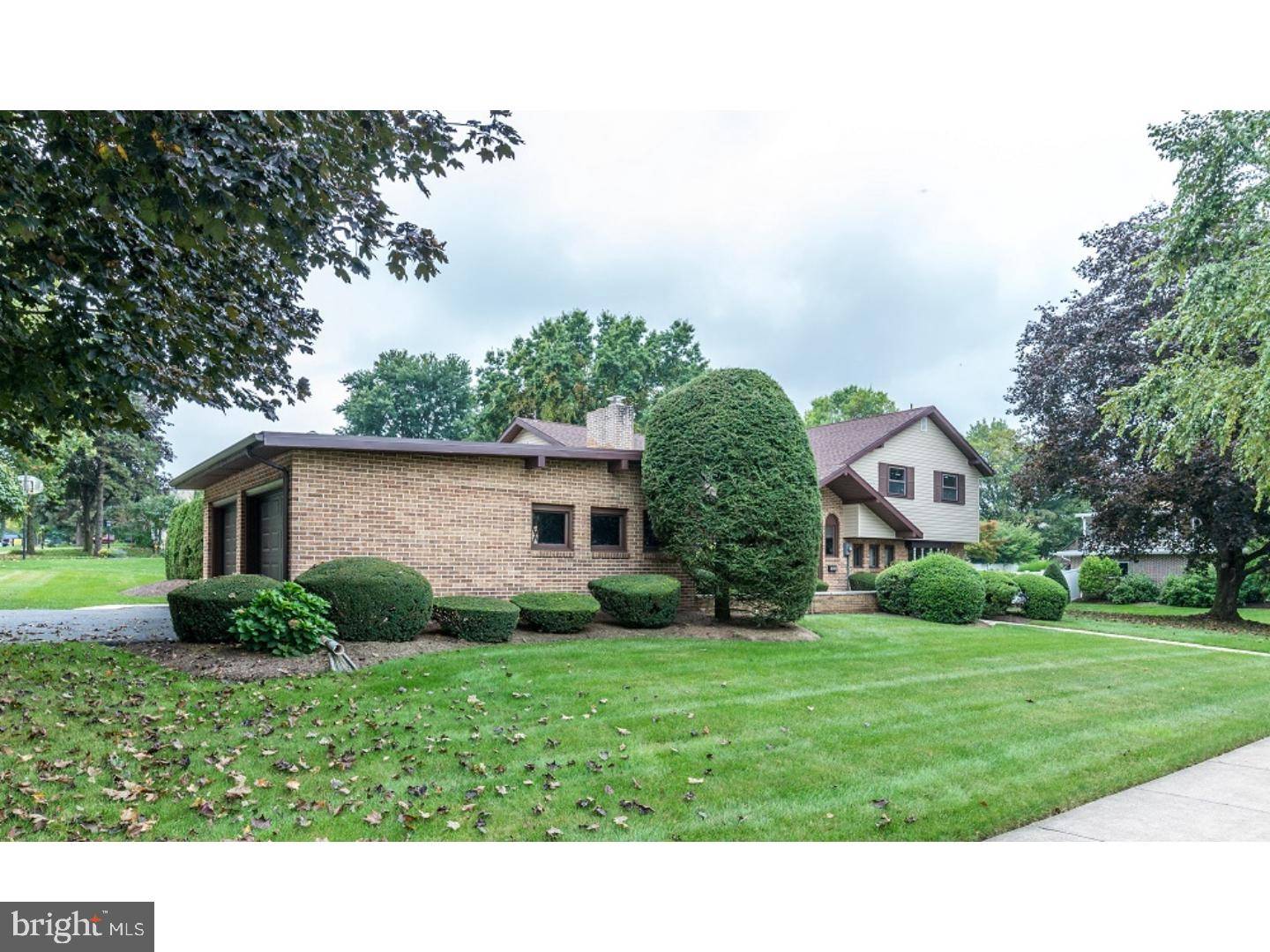 Wyomissing, PA 19610,305 WARWICK DR