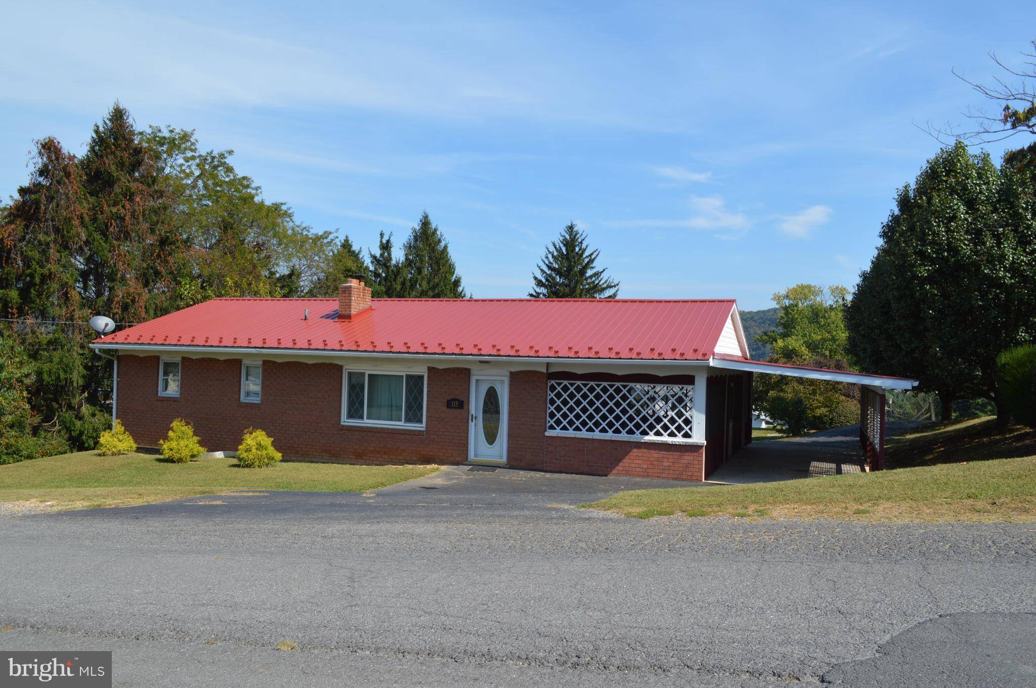 Ridgeley, WV 26753,115 SOUTH ST