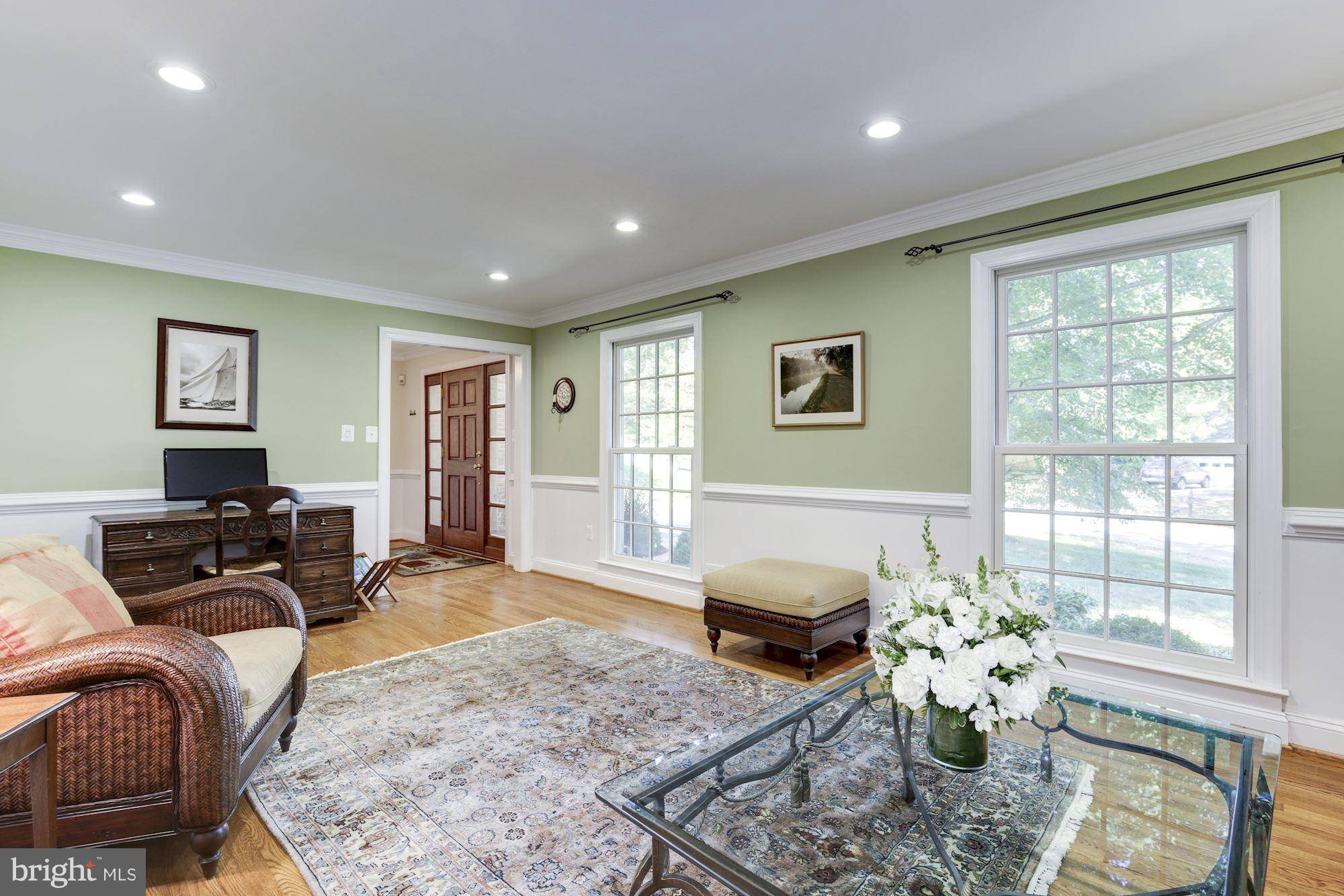 Mclean, VA 22102,8005 SNOWPINE WAY