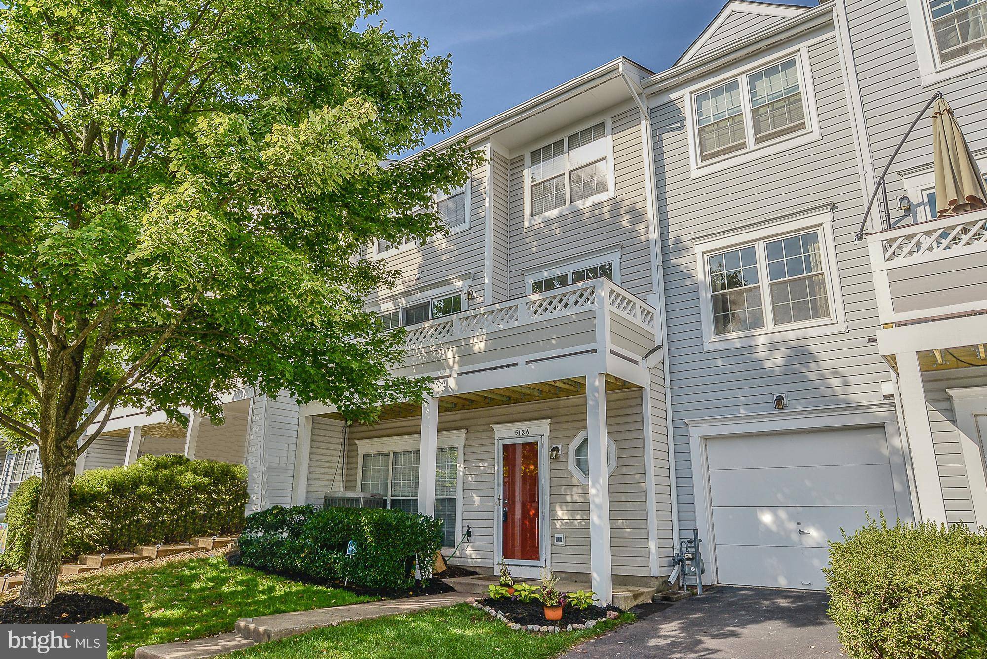 Centreville, VA 20120,5126 CASTLE HARBOR WAY #78