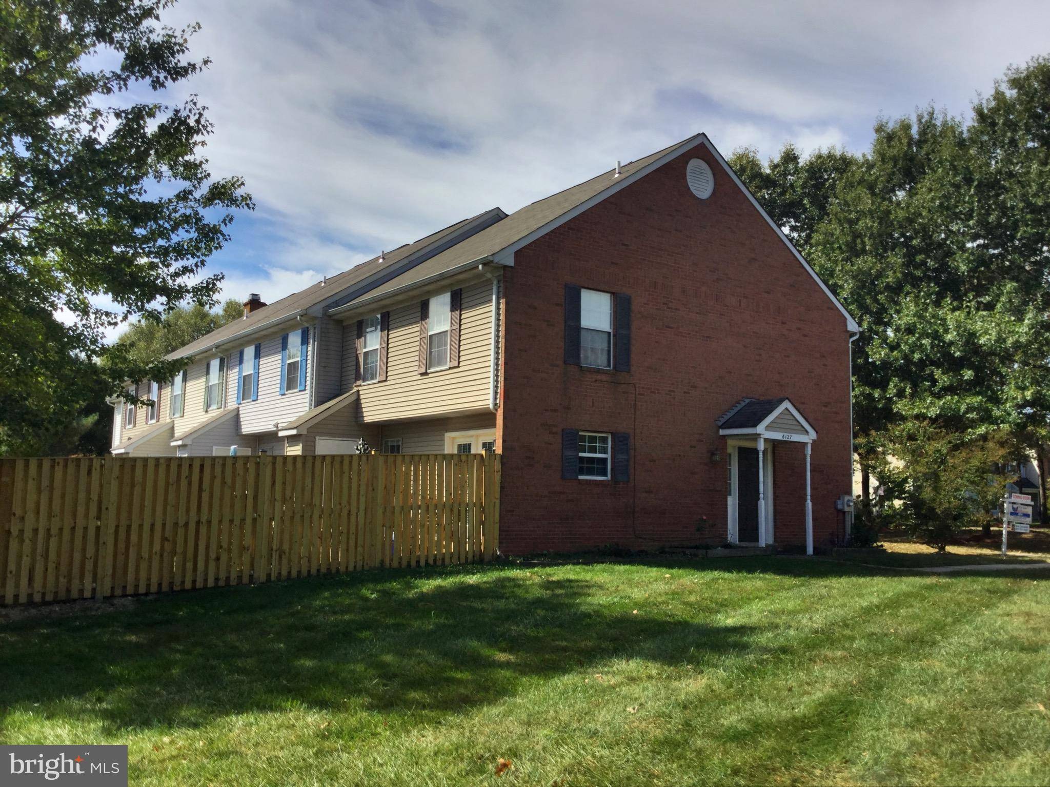 Waldorf, MD 20603,6127 SAINT ANTHONYS CT