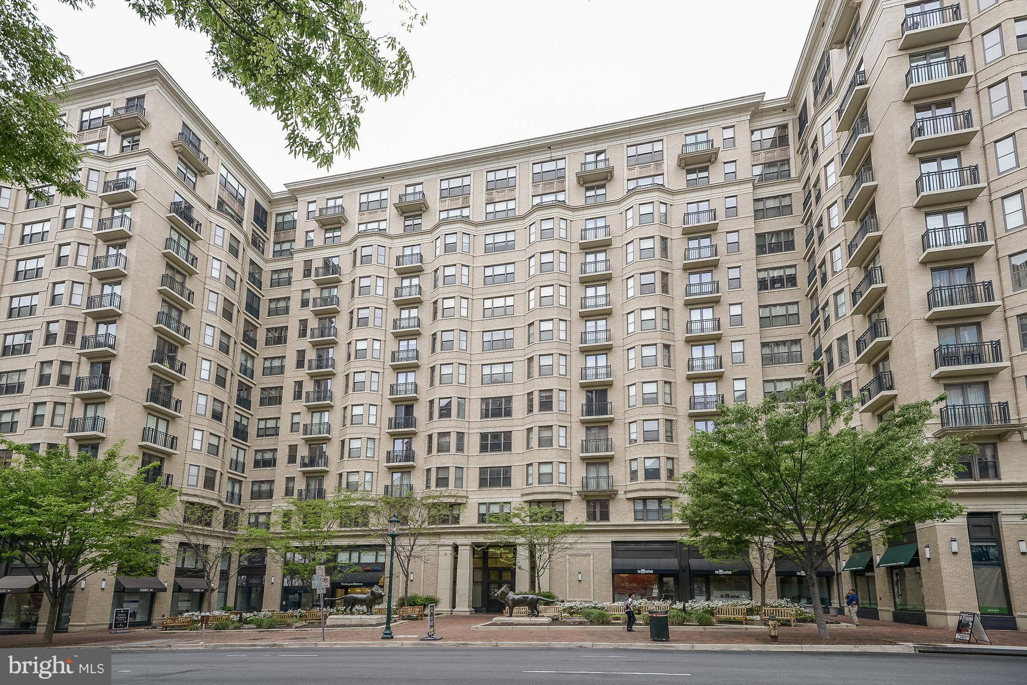 Bethesda, MD 20814,7710 WOODMONT AVE #205