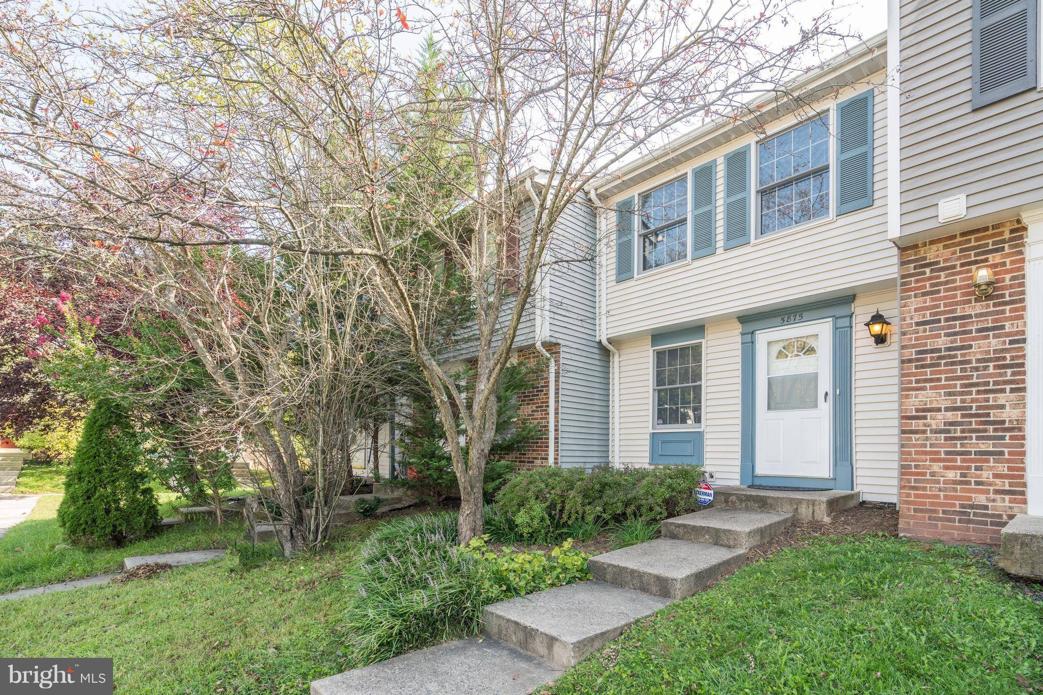 Centreville, VA 20121,5875 CLARENDON SPRINGS PL