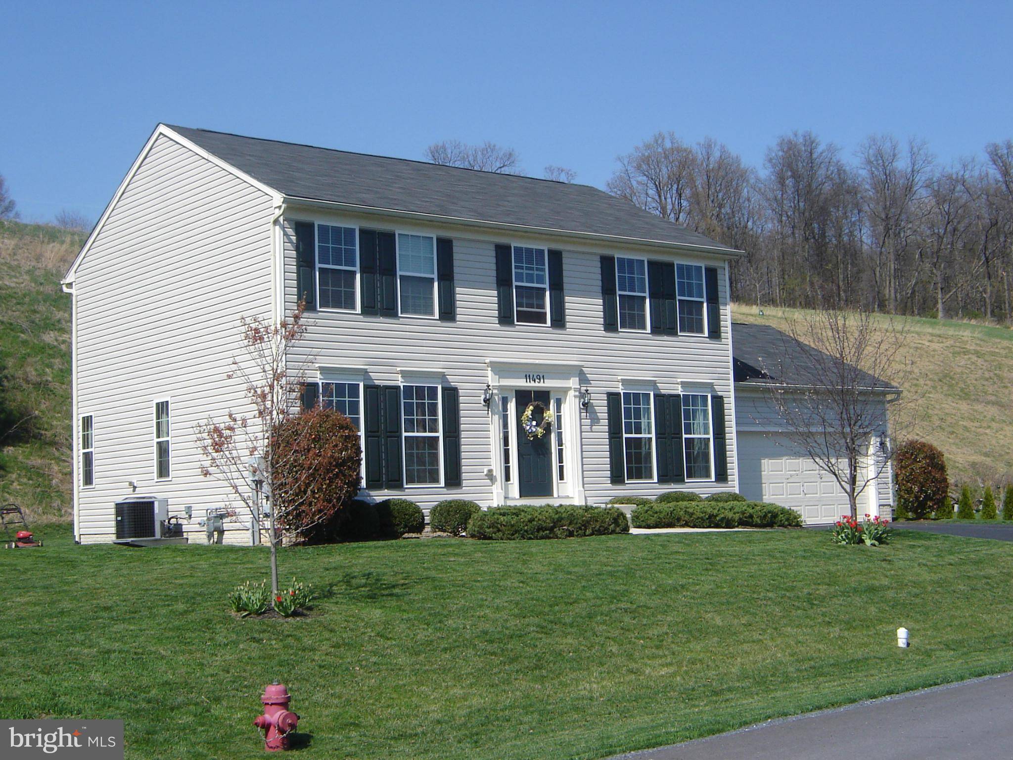 Waynesboro, PA 17268,11491 MYSTIC ROCK LN N