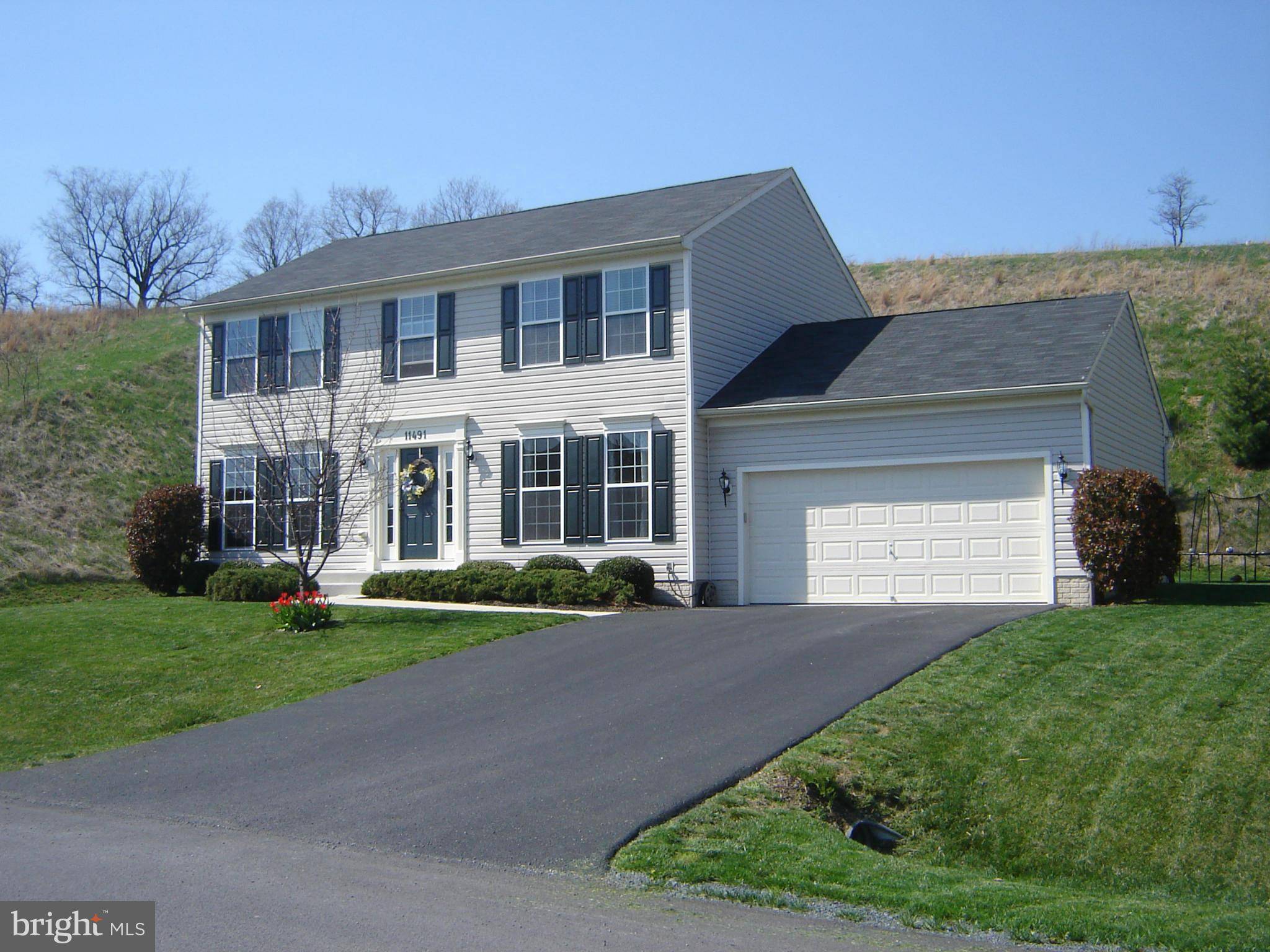 Waynesboro, PA 17268,11491 MYSTIC ROCK LN N