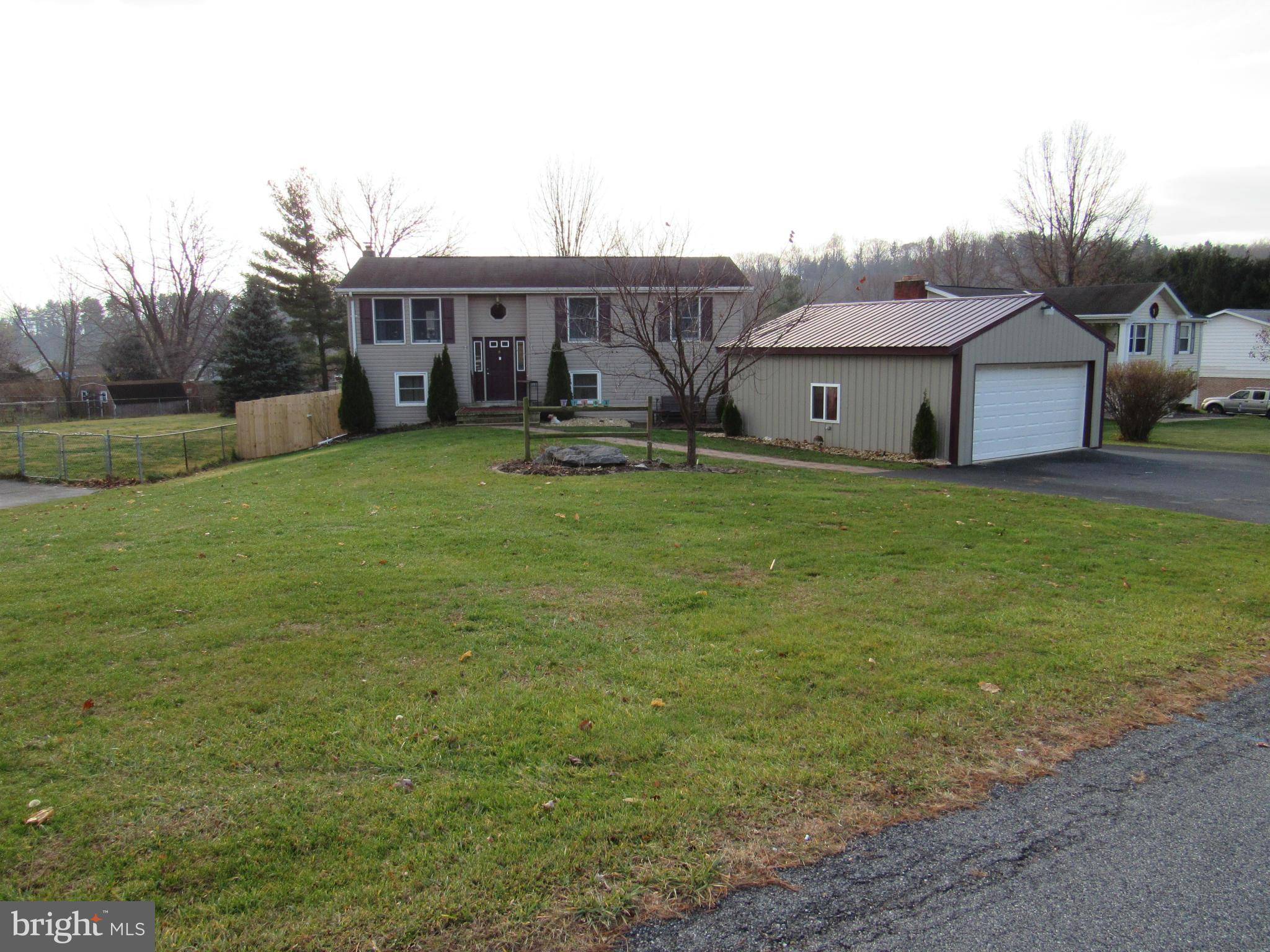 Waynesboro, PA 17268,11594 WESTMINSTER DR