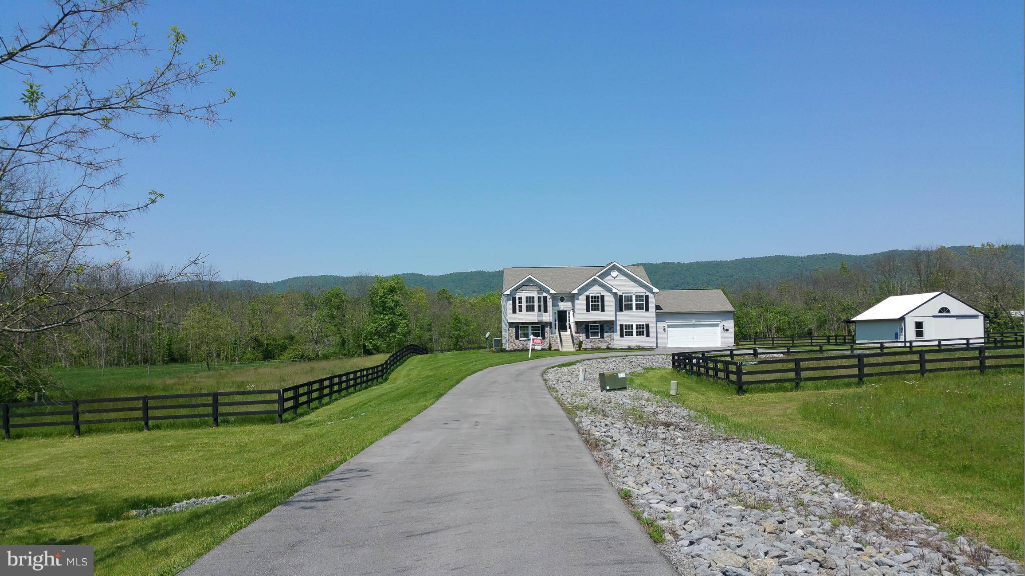 Mercersburg, PA 17236,12610 LICKING CREEK CT