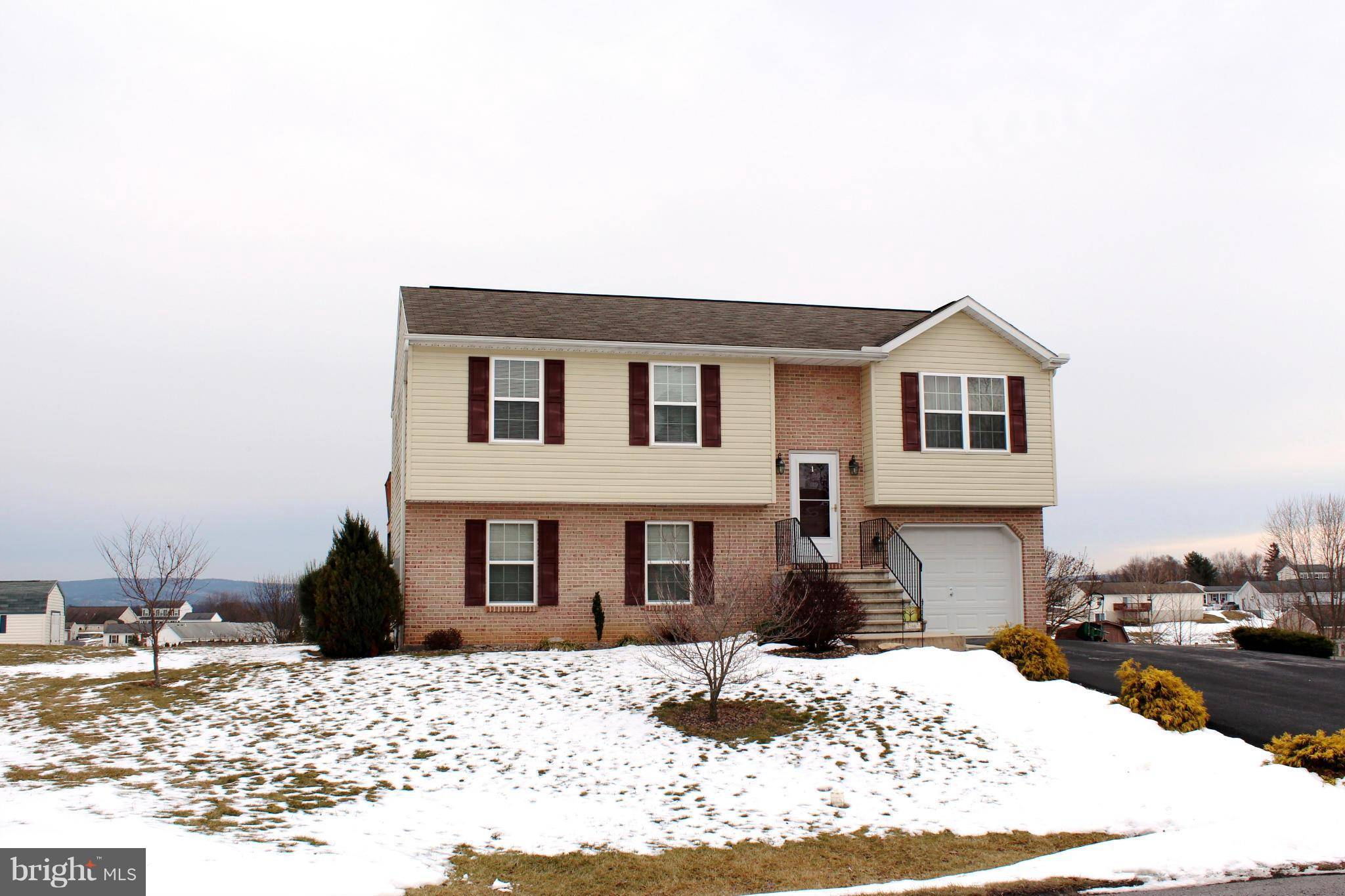 Waynesboro, PA 17268,12269 RED HAWK DR