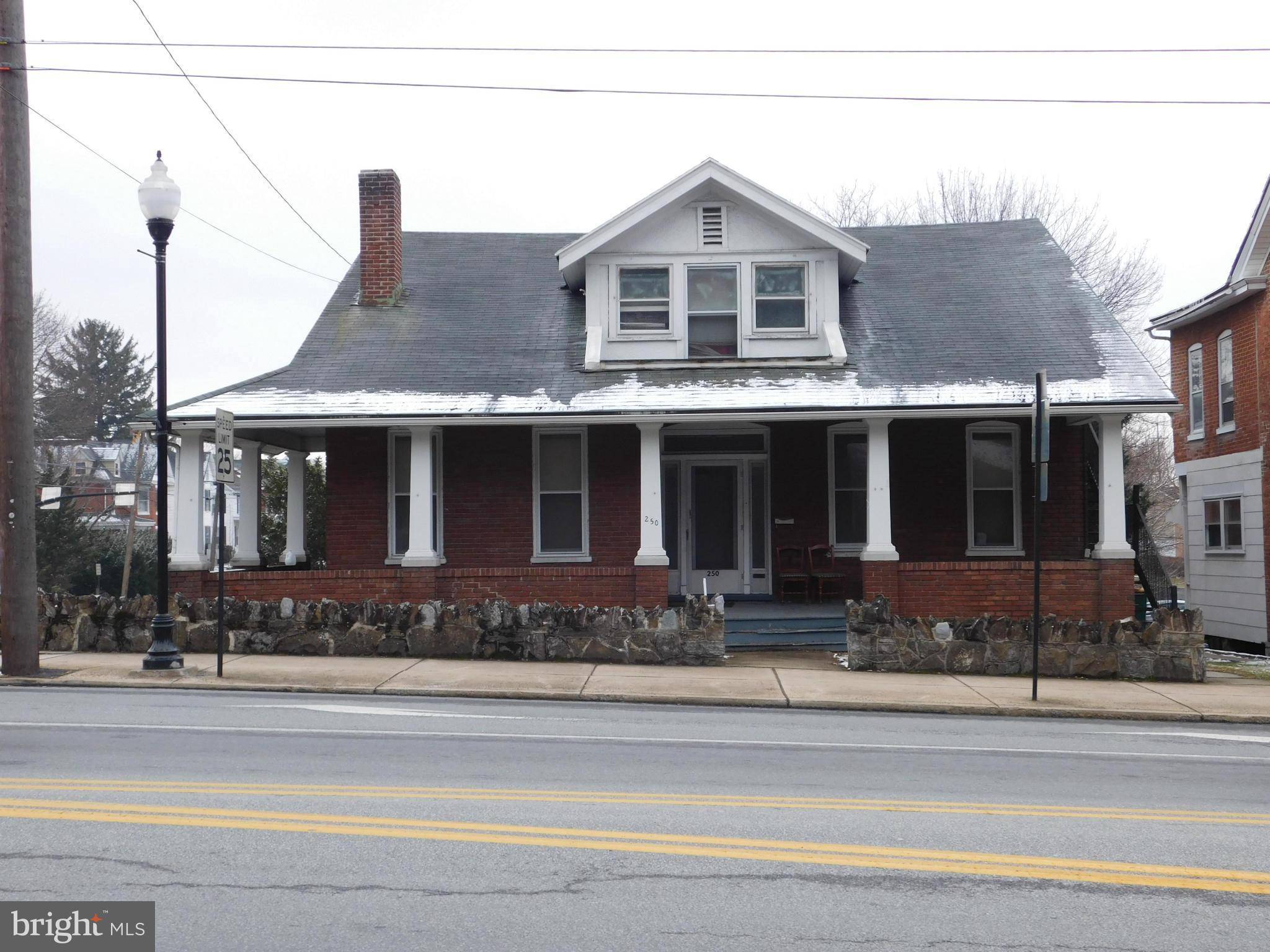 Waynesboro, PA 17268,250 MAIN ST E