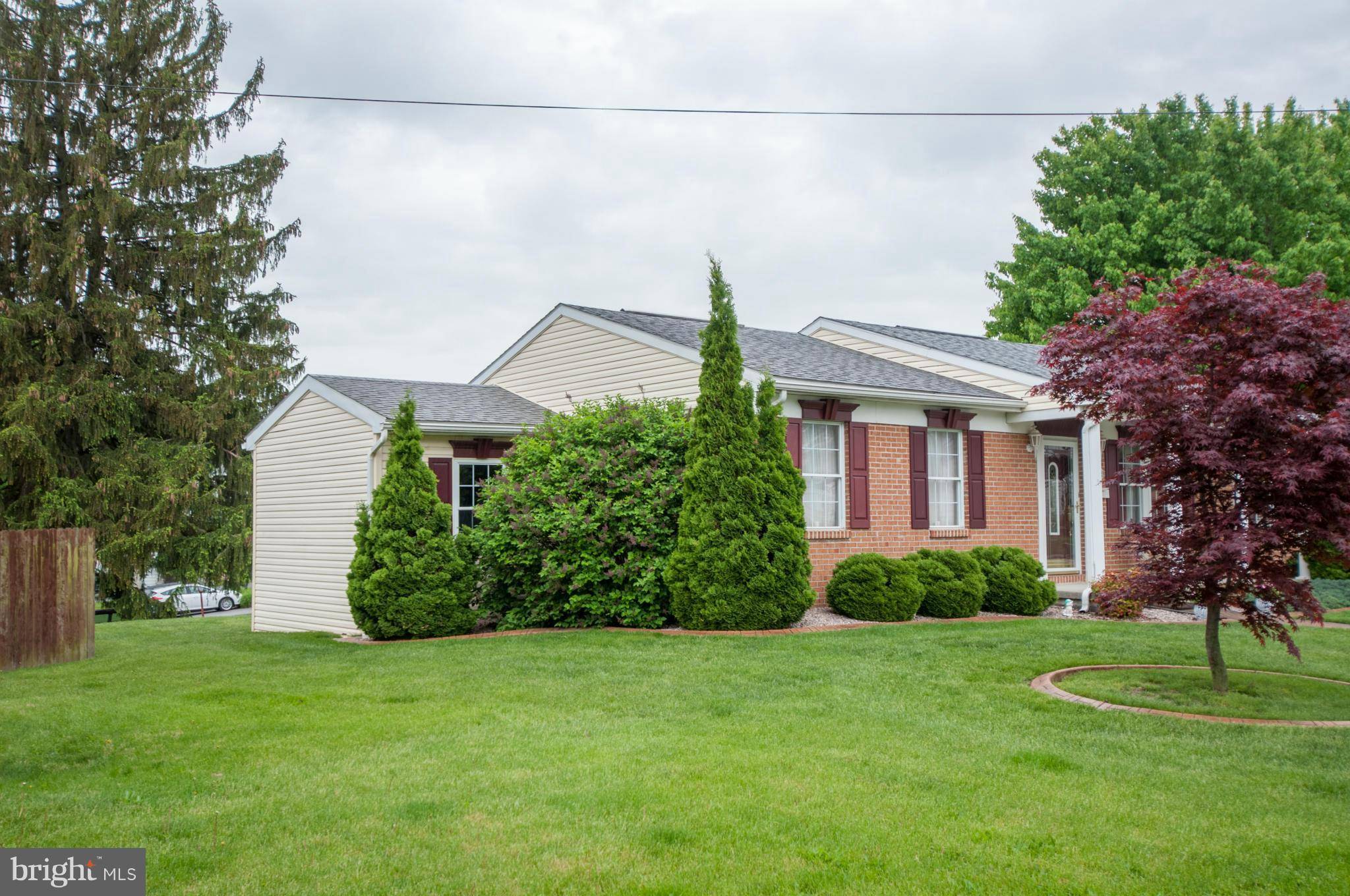 Waynesboro, PA 17268,437 6TH ST W