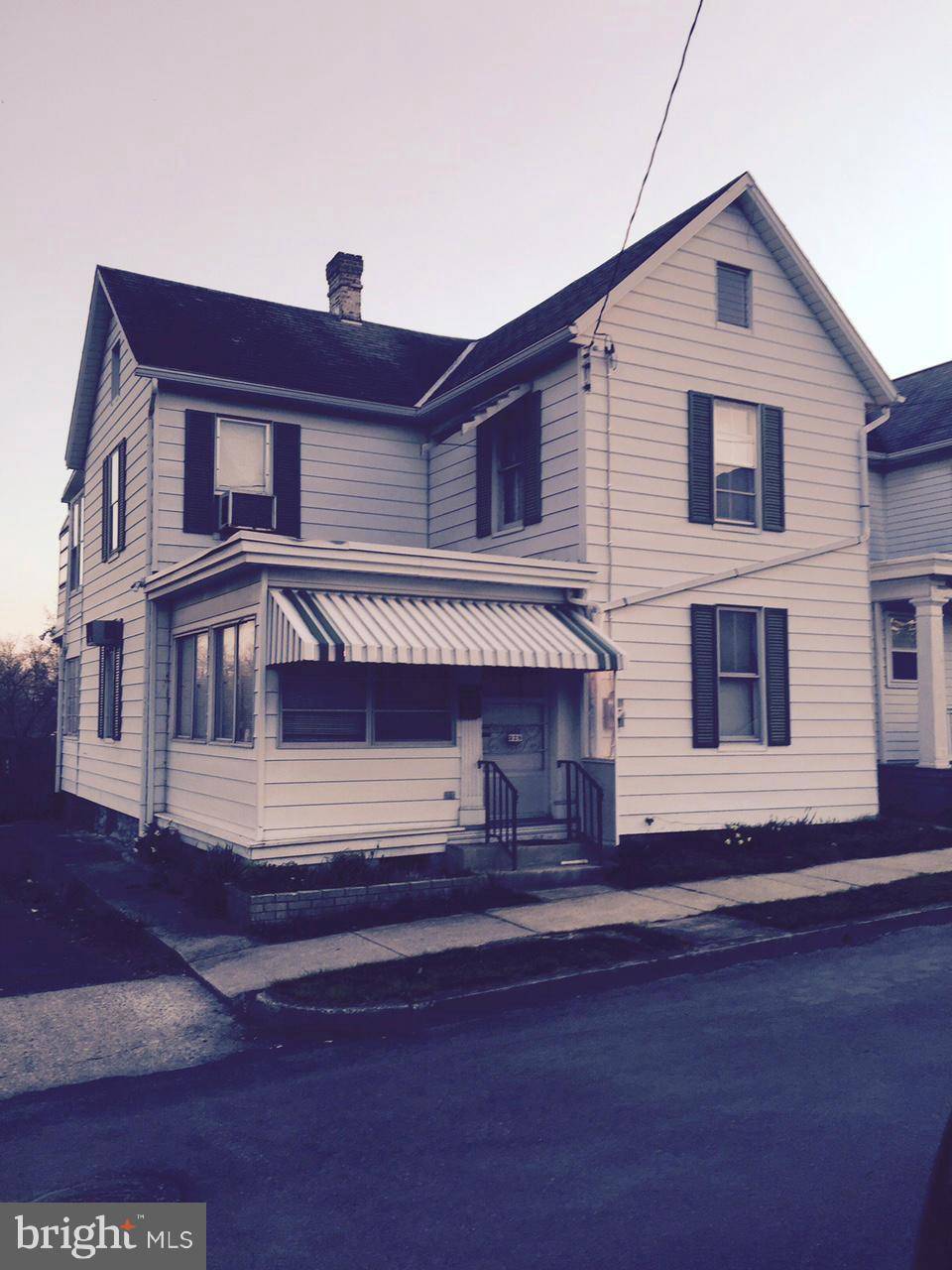 Chambersburg, PA 17201,328 QUEEN ST