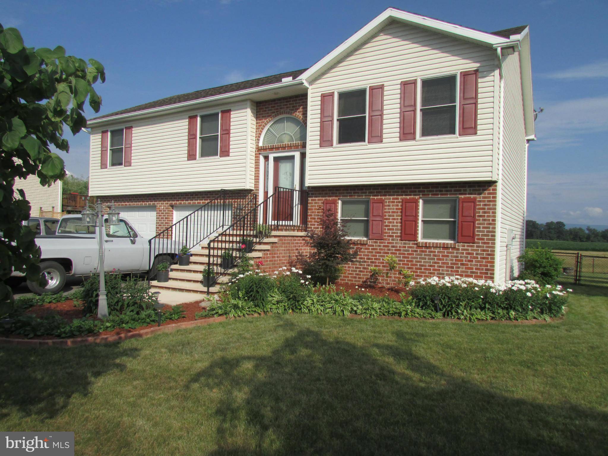 Shippensburg, PA 17257,11330 THORNWOOD RD