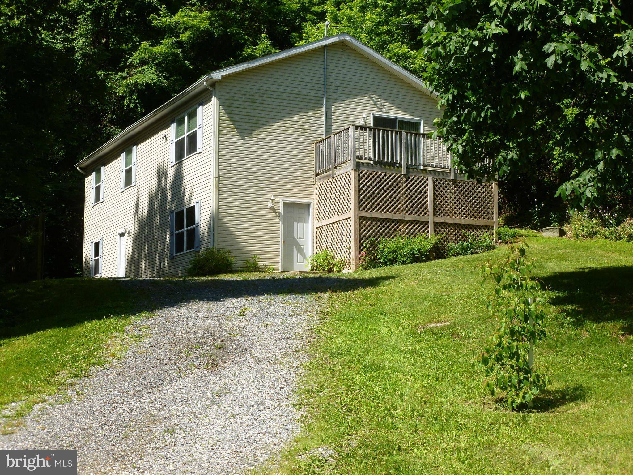 Blue Ridge Summit, PA 17214,14332 BUCHANAN TRL E