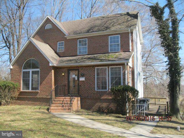 Hyattsville, MD 20782,4907 37TH PL