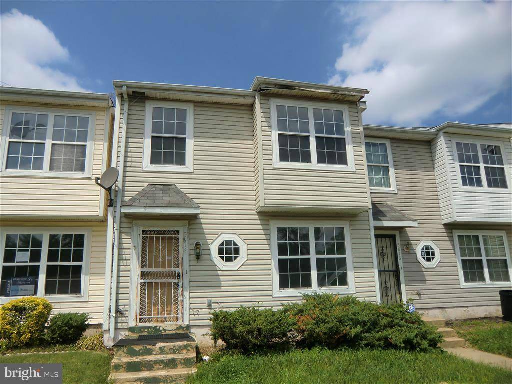 Capitol Heights, MD 20743,5814 NORTH HOLLY SPRINGS DR #1-2