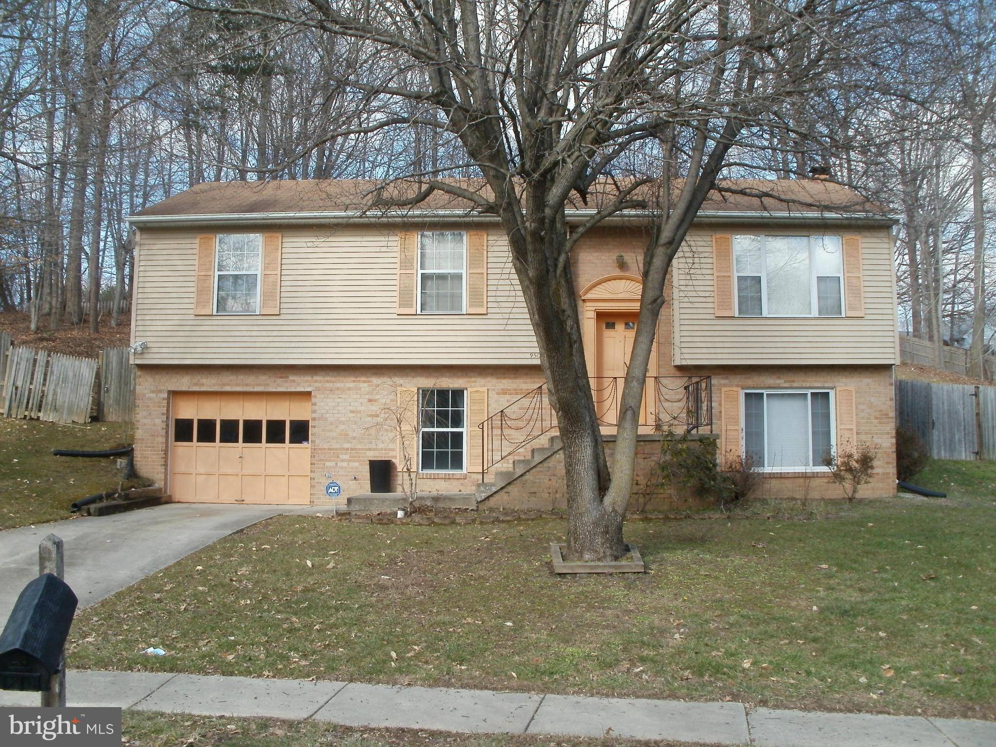 Upper Marlboro, MD 20772,9509 FAIRWAY MANOR TER