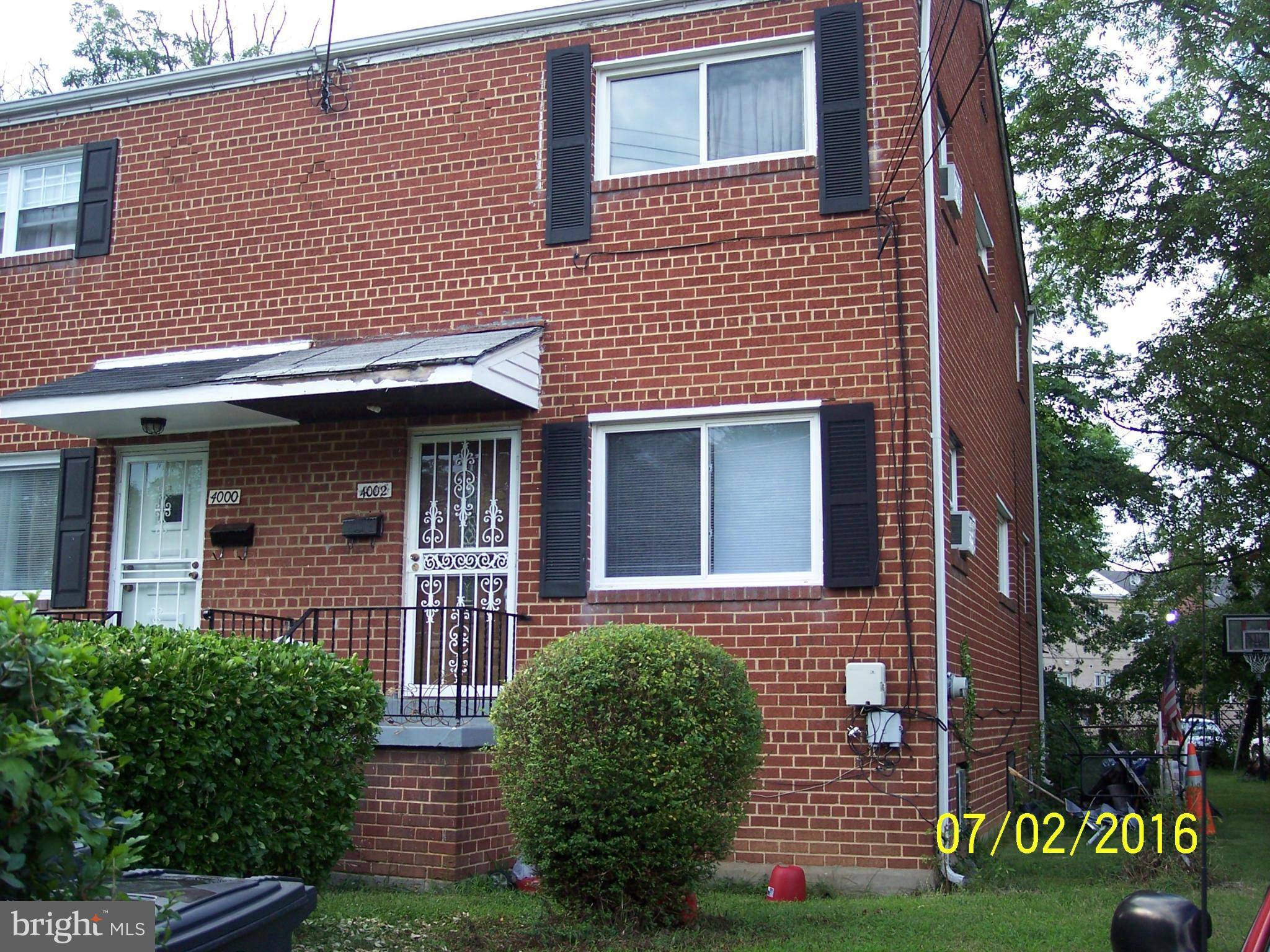 Temple Hills, MD 20748,4002 24TH PL