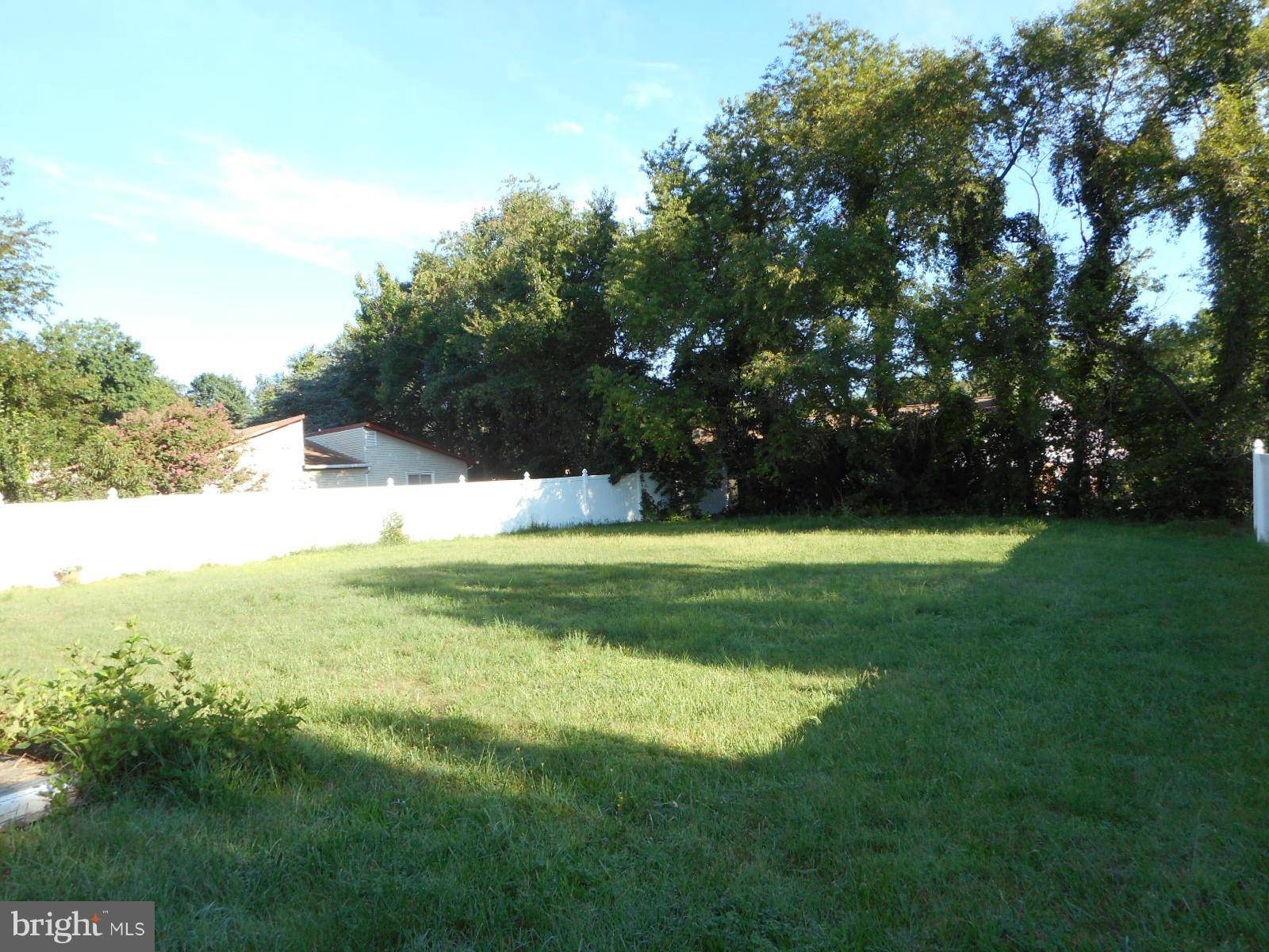 Clinton, MD 20735,6304 DUTROW CT