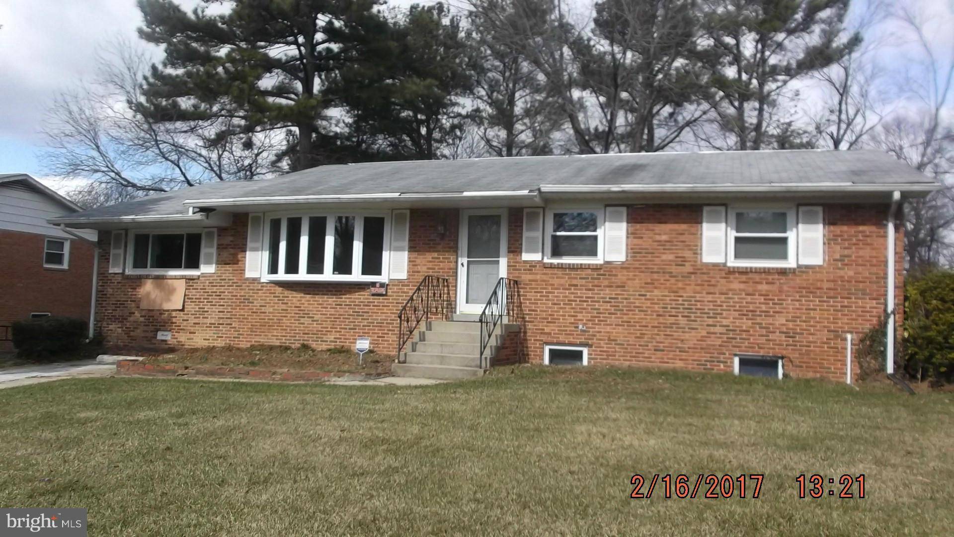 Clinton, MD 20735,9612 SMALL DR