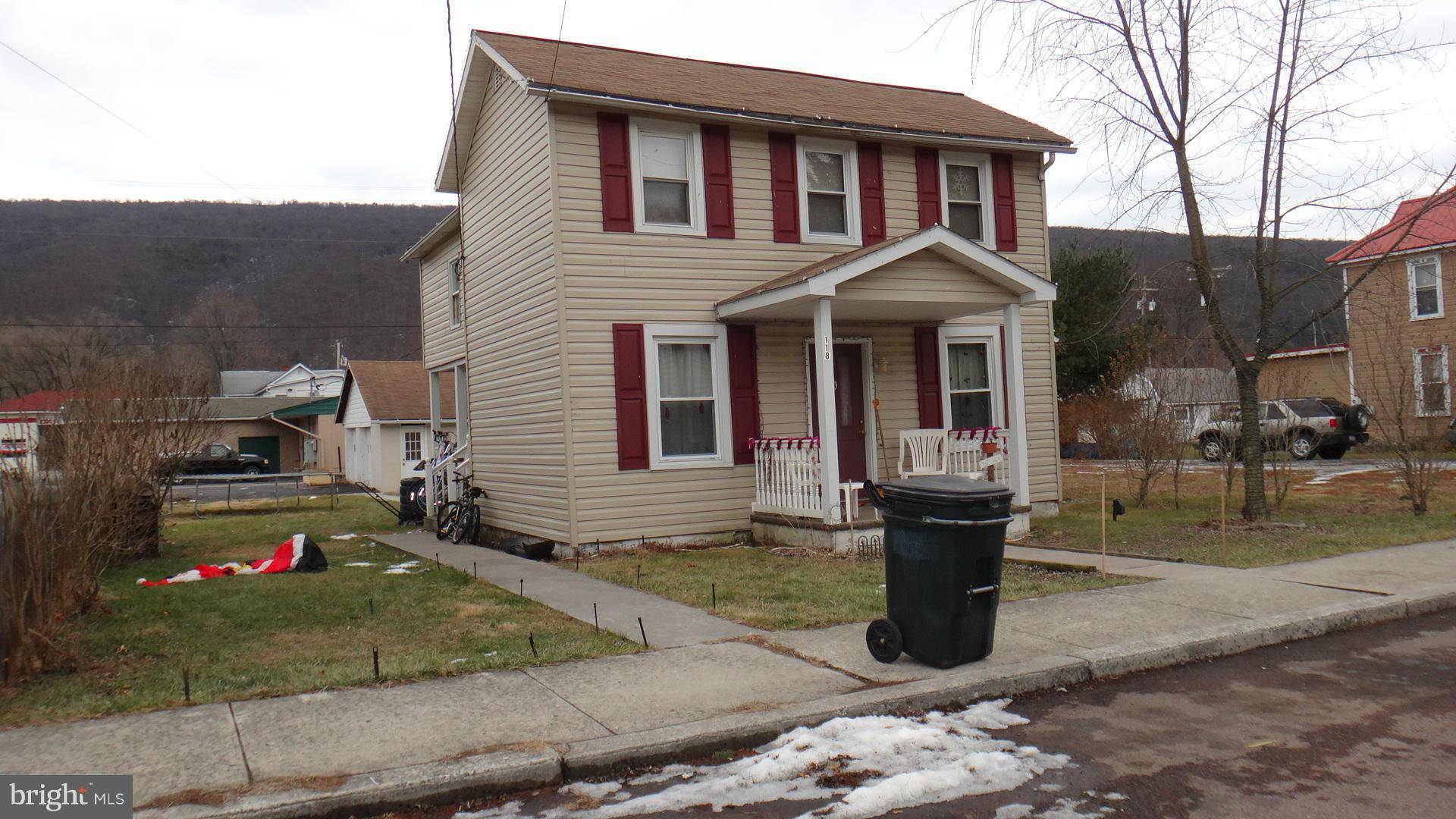 Hyndman, PA 15545,118 CLARENCE ST