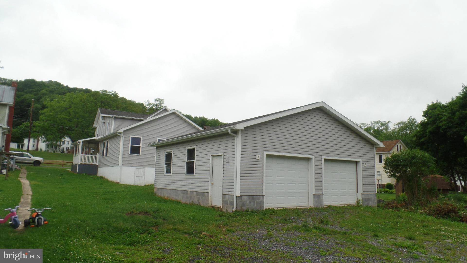 Saxton, PA 16678,606 MIFFLIN ST