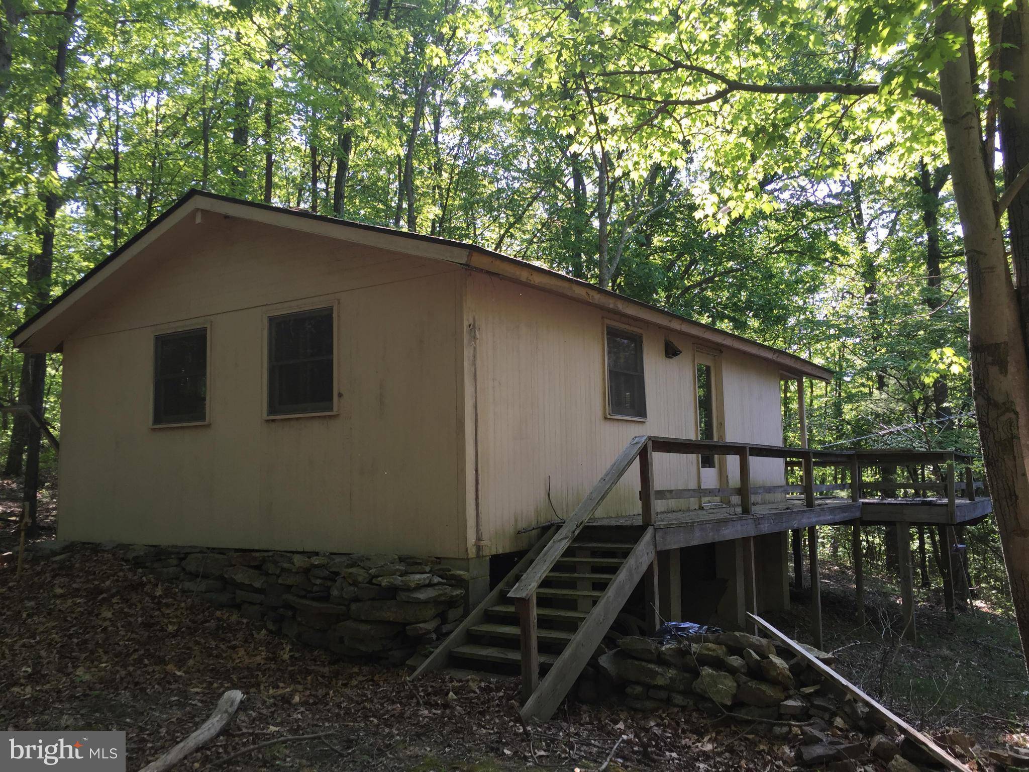 Berkeley Springs, WV 25411,6482 TIMBER RIDGE RDG