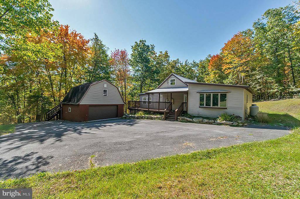 Great Cacapon, WV 25422,455 ROBERTS ROAD