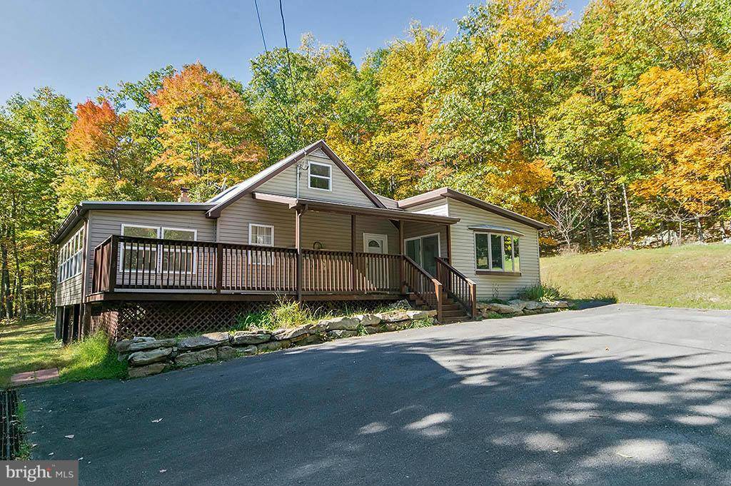 Great Cacapon, WV 25422,455 ROBERTS ROAD