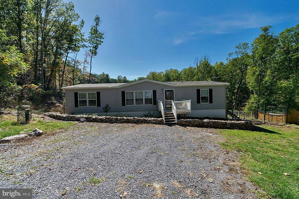 Great Cacapon, WV 25422,350 BROOKLYNS WAY