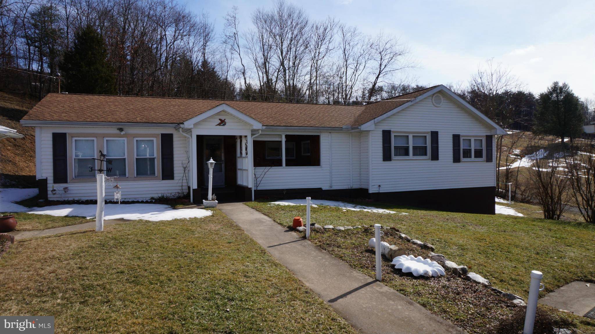 Berkeley Springs, WV 25411,19 GREENWAY TRL