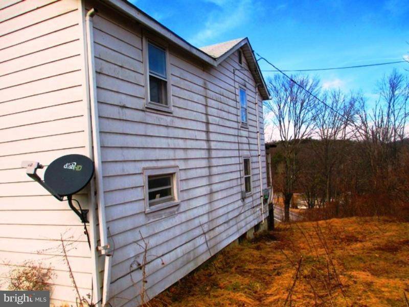 Paw Paw, WV 25434,39 GREYSTONE TRL