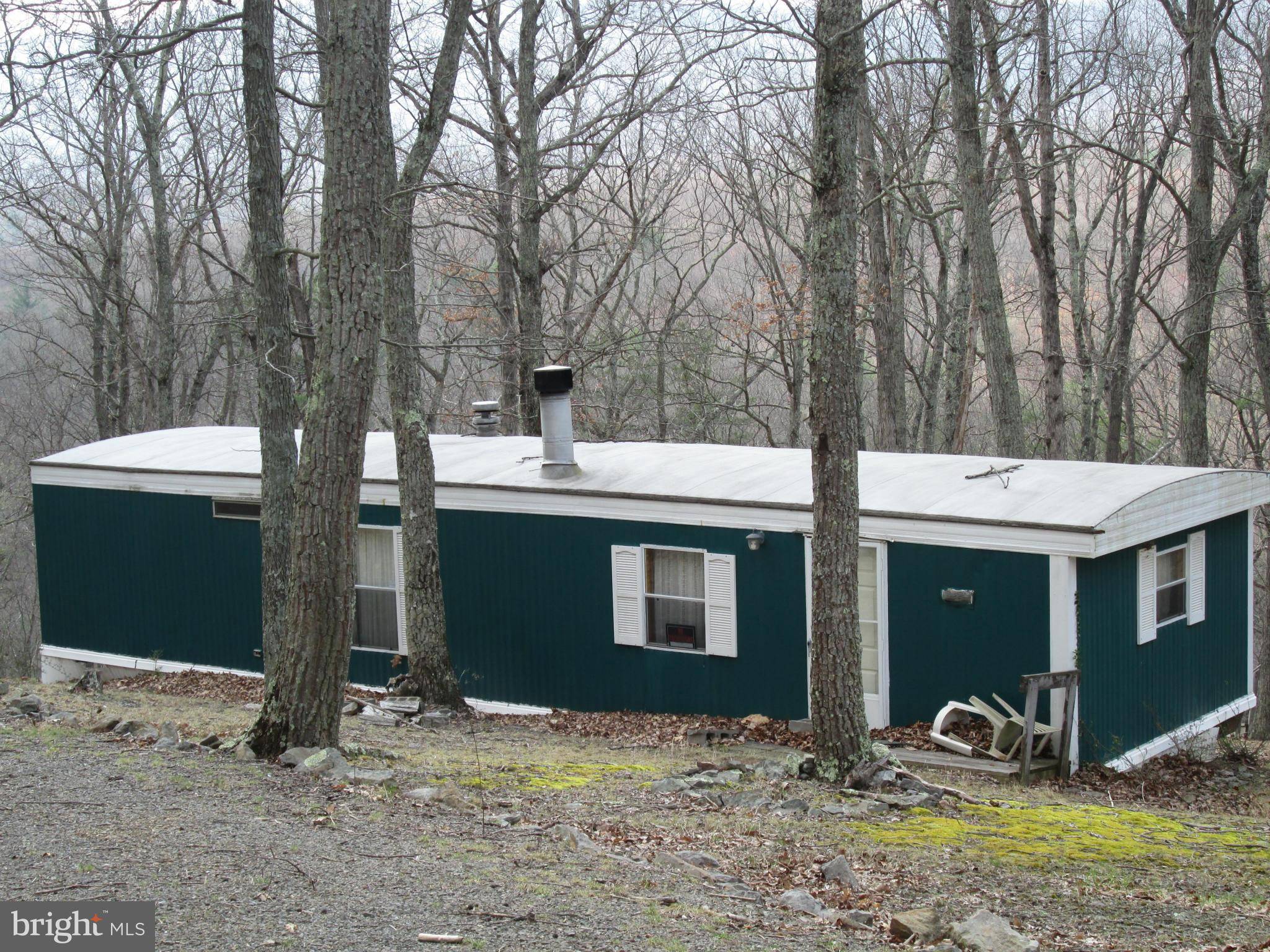 Great Cacapon, WV 25422,0 BEARS LOPE RD