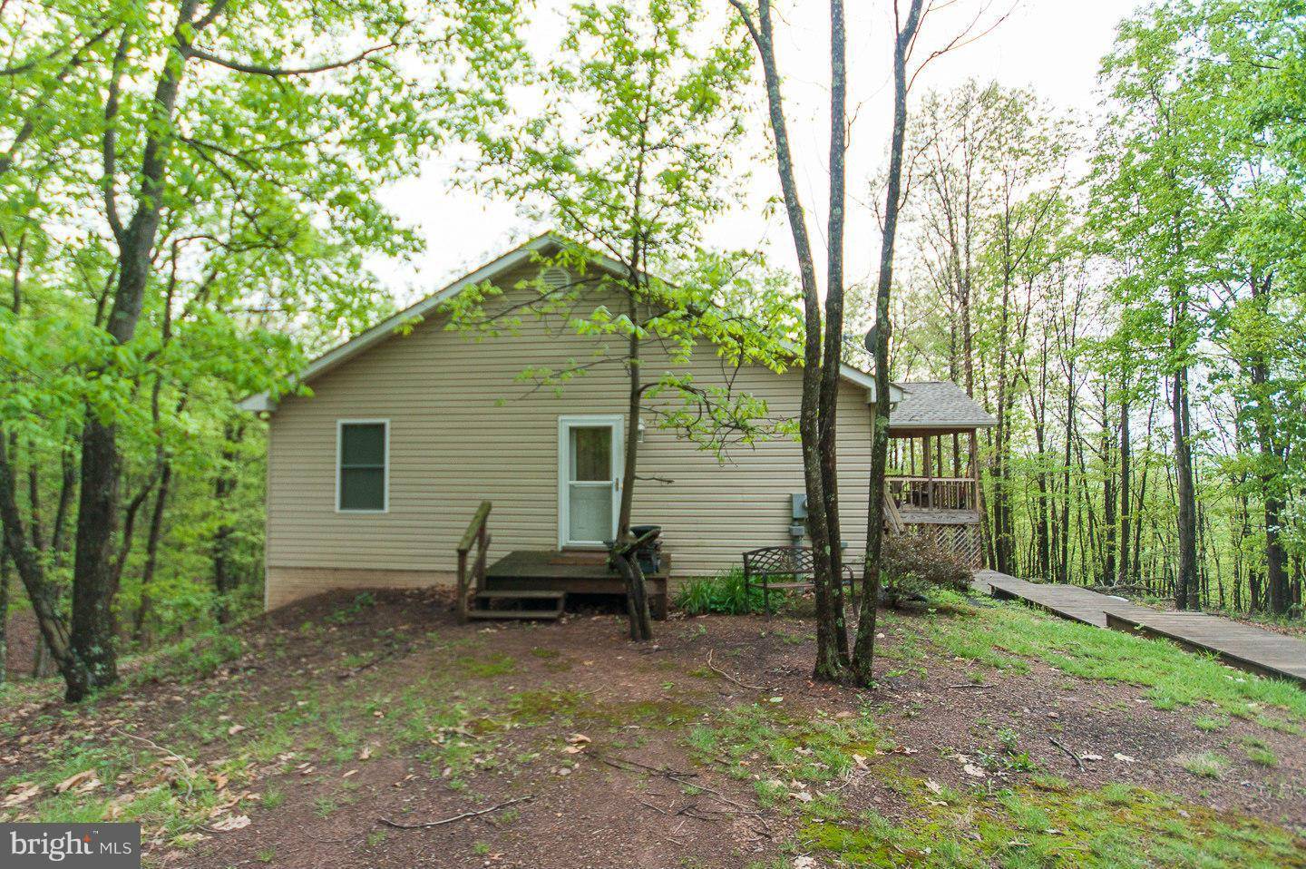 Great Cacapon, WV 25422,0 CHICKLOON