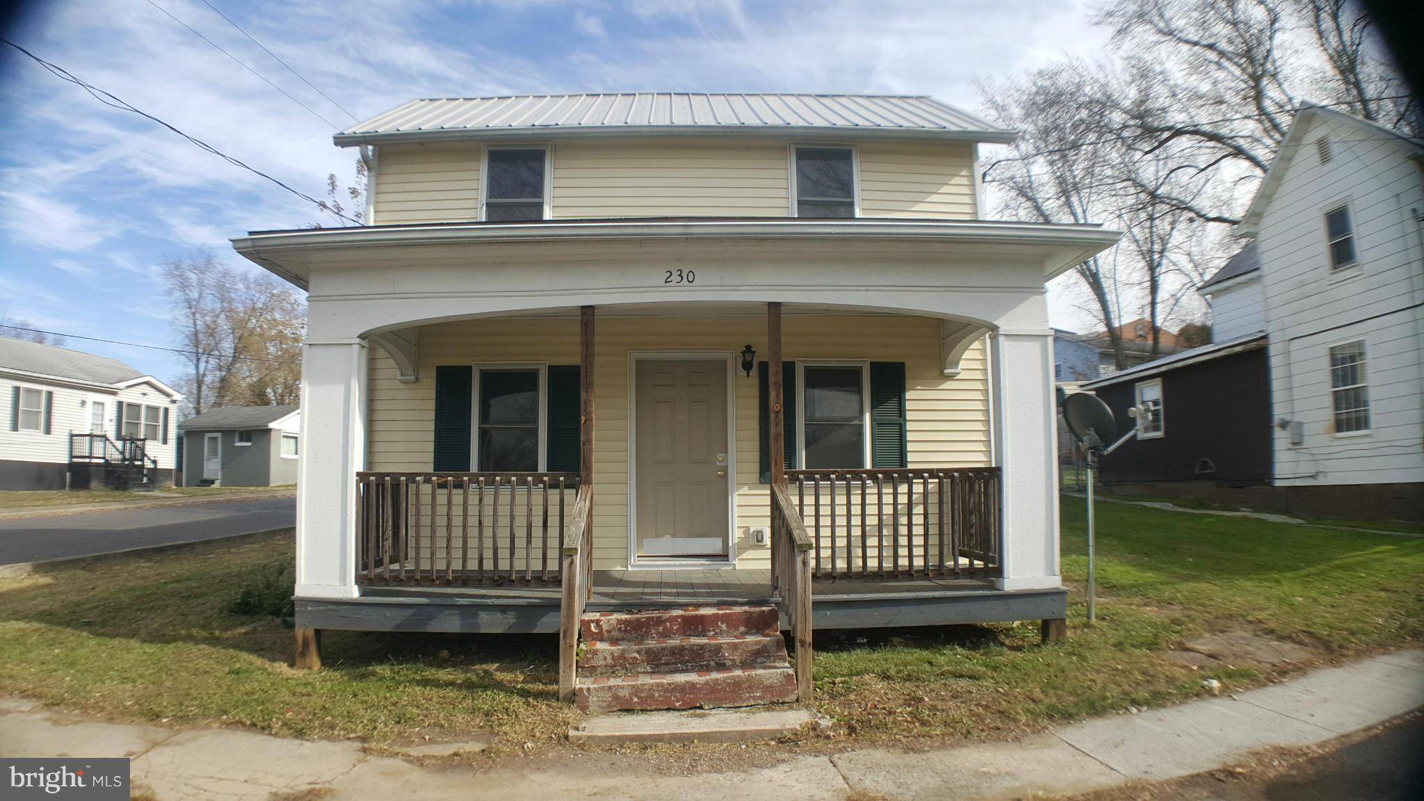 Paw Paw, WV 25434,230 AMELIA ST