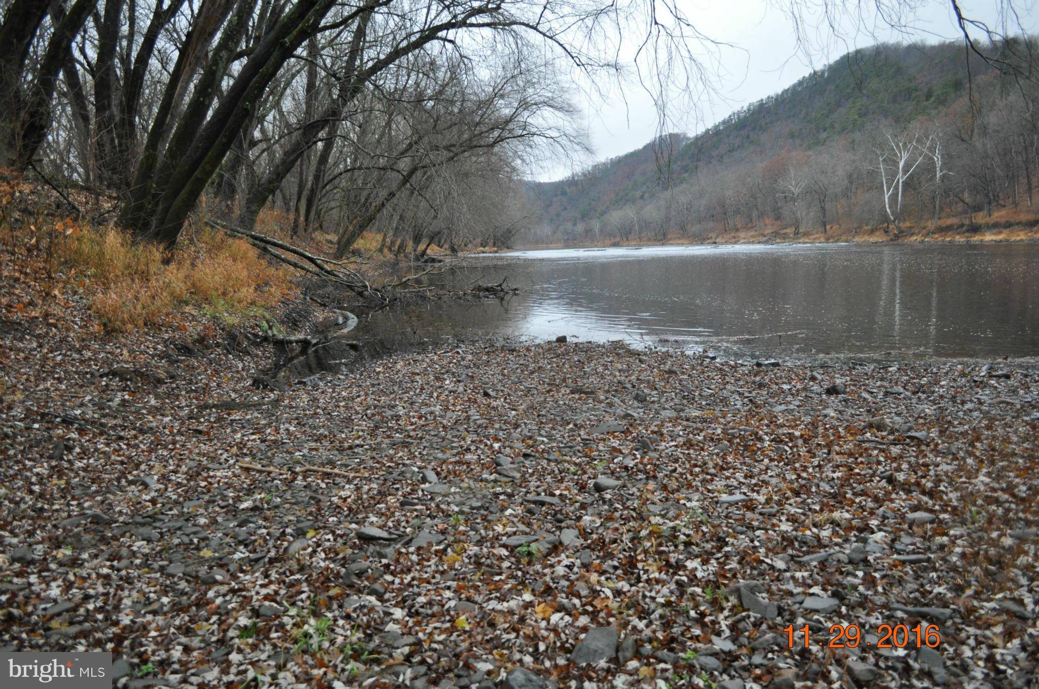 Paw Paw, WV 25434,1 POTOMAC RIVER VIS